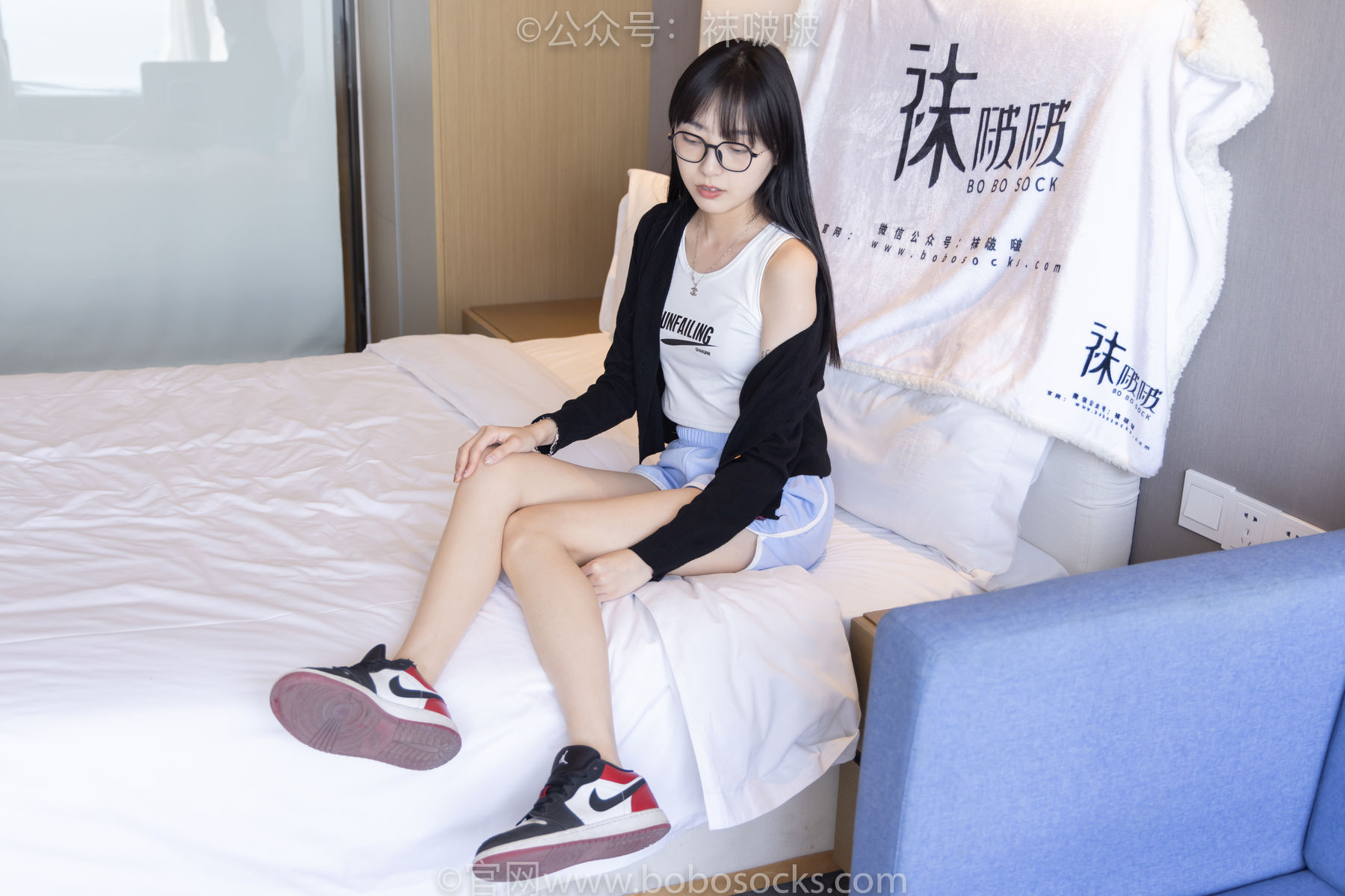 BoBoSocks袜啵啵 No.081 稚予- AJ、浅黄色短棉袜、浅蓝色短棉袜、裸足