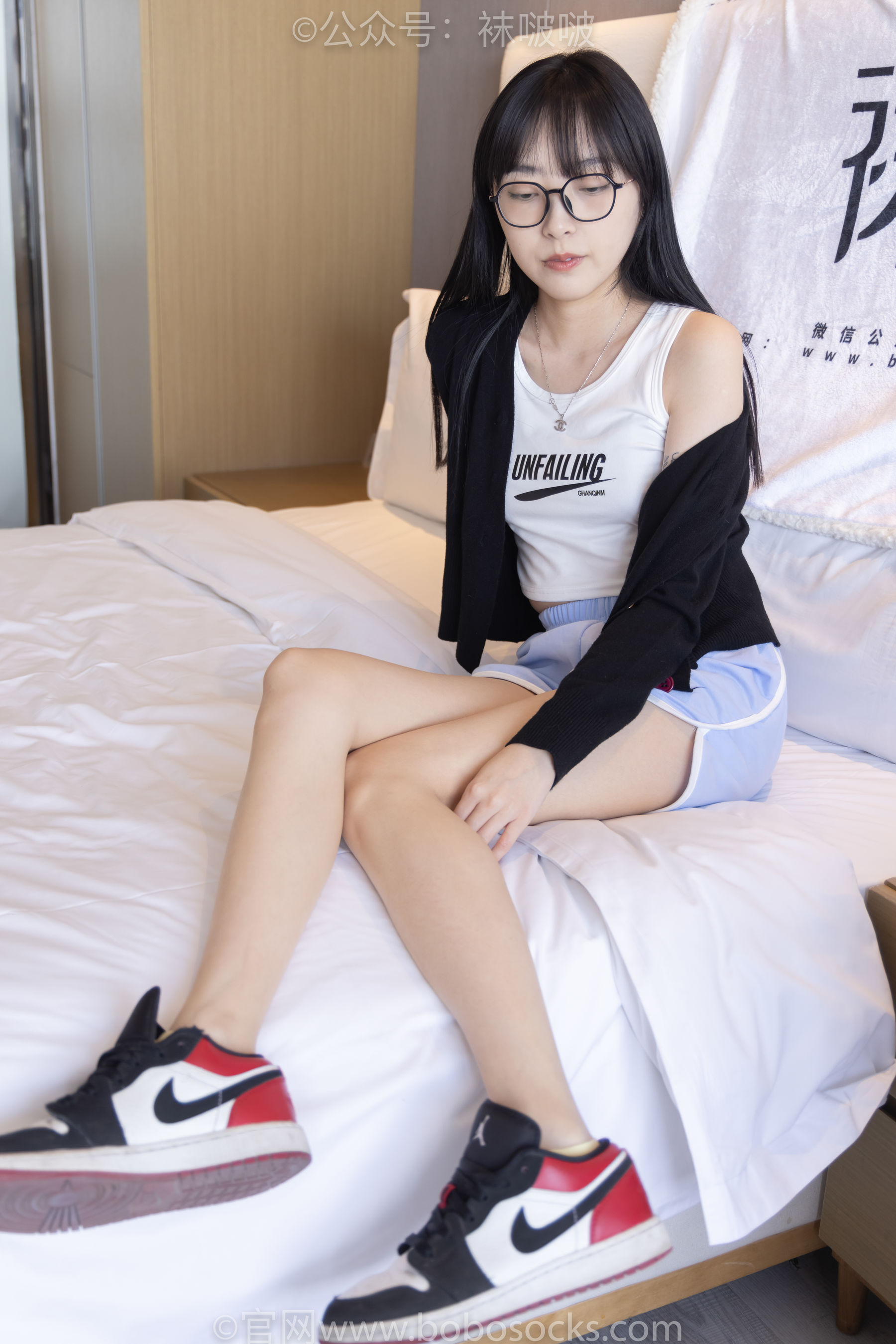 BoBoSocks袜啵啵 No.081 稚予- AJ、浅黄色短棉袜、浅蓝色短棉袜、裸足