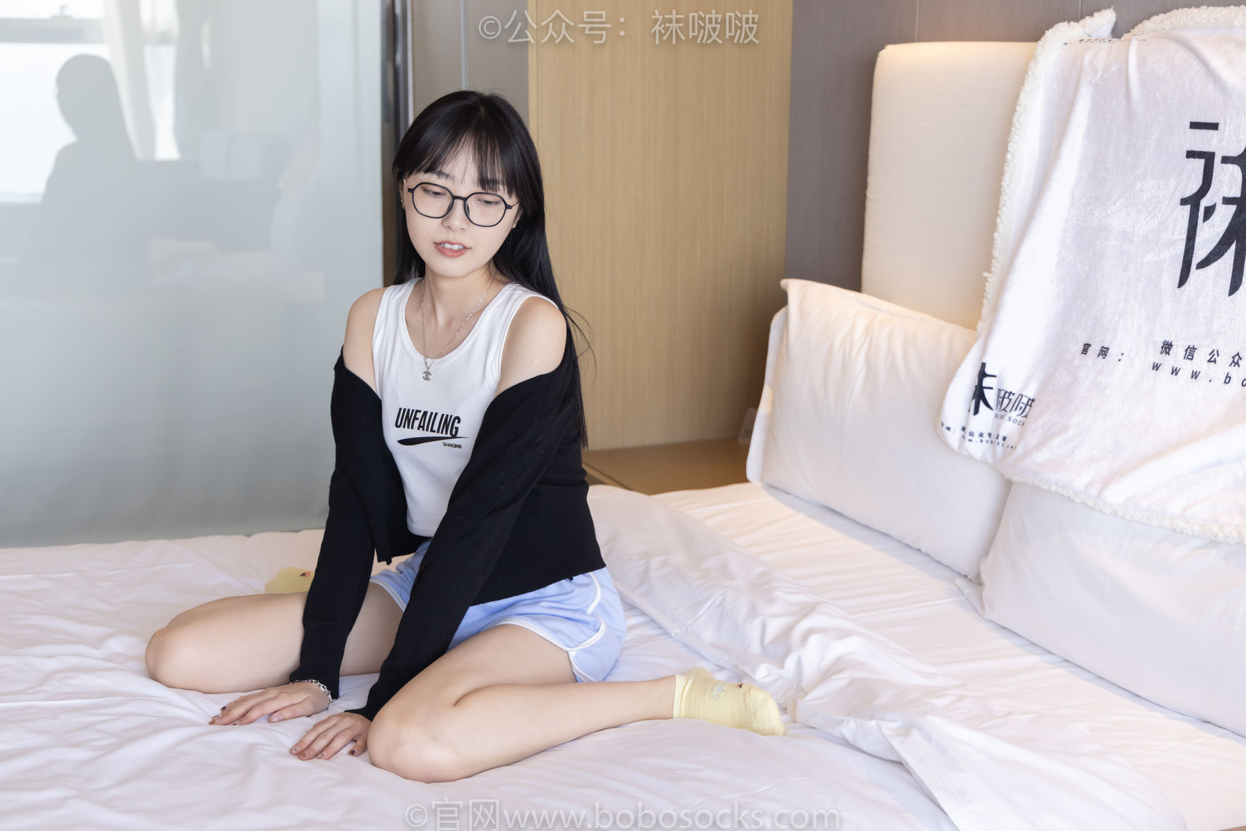 BoBoSocks袜啵啵 No.081 稚予- AJ、浅黄色短棉袜、浅蓝色短棉袜、裸足