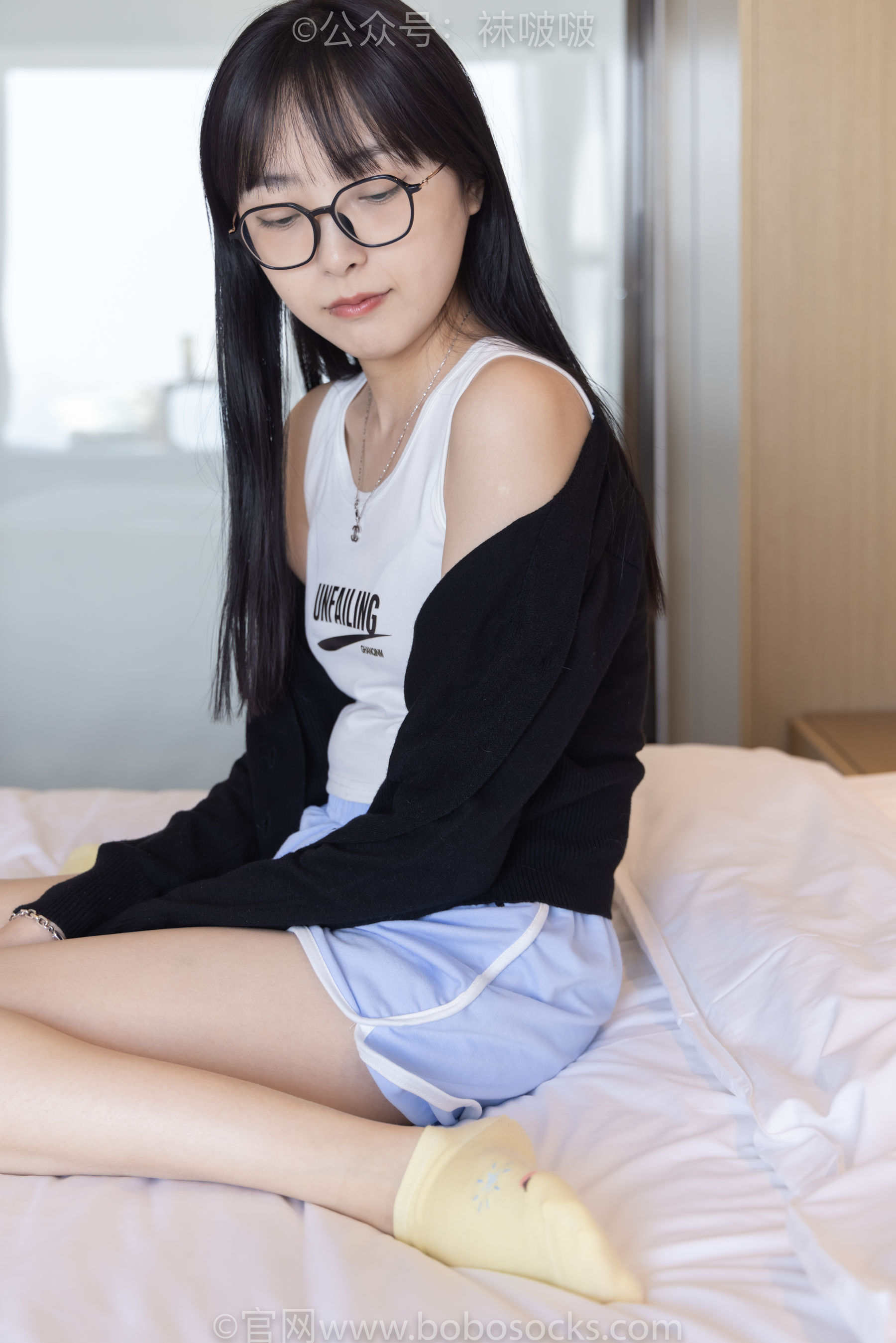 BoBoSocks袜啵啵 No.081 稚予- AJ、浅黄色短棉袜、浅蓝色短棉袜、裸足