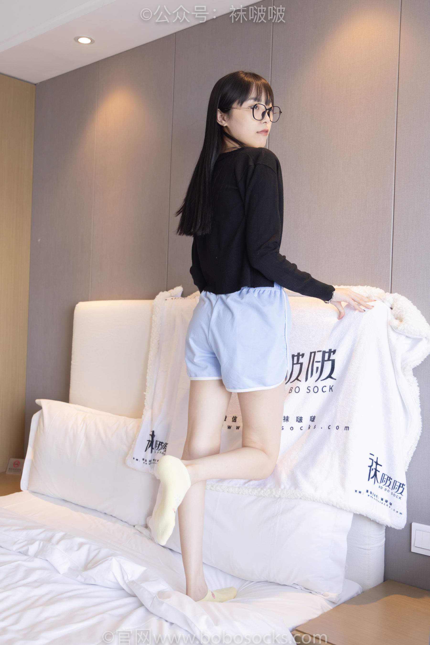 BoBoSocks袜啵啵 No.081 稚予- AJ、浅黄色短棉袜、浅蓝色短棉袜、裸足