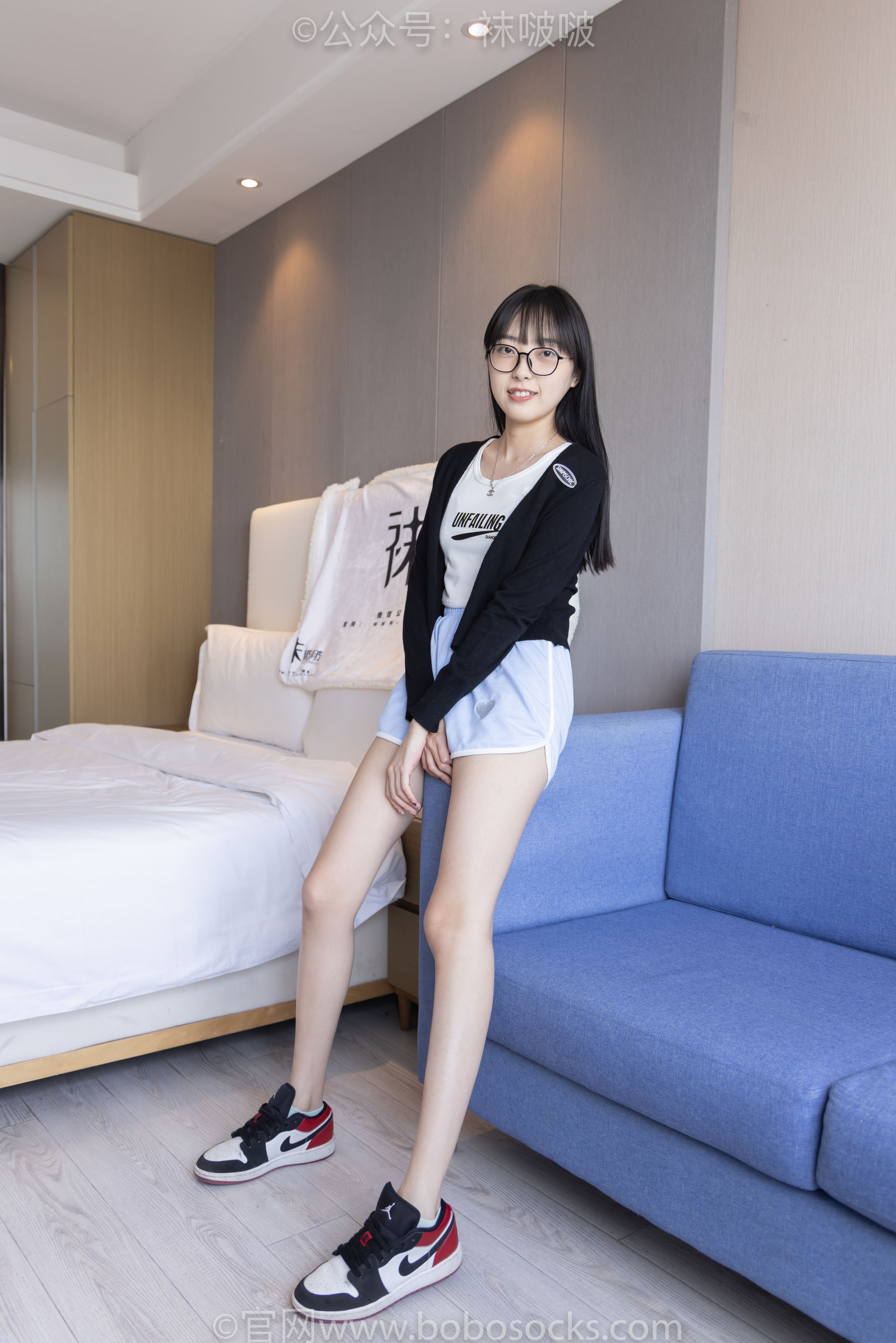 BoBoSocks袜啵啵 No.081 稚予- AJ、浅黄色短棉袜、浅蓝色短棉袜、裸足