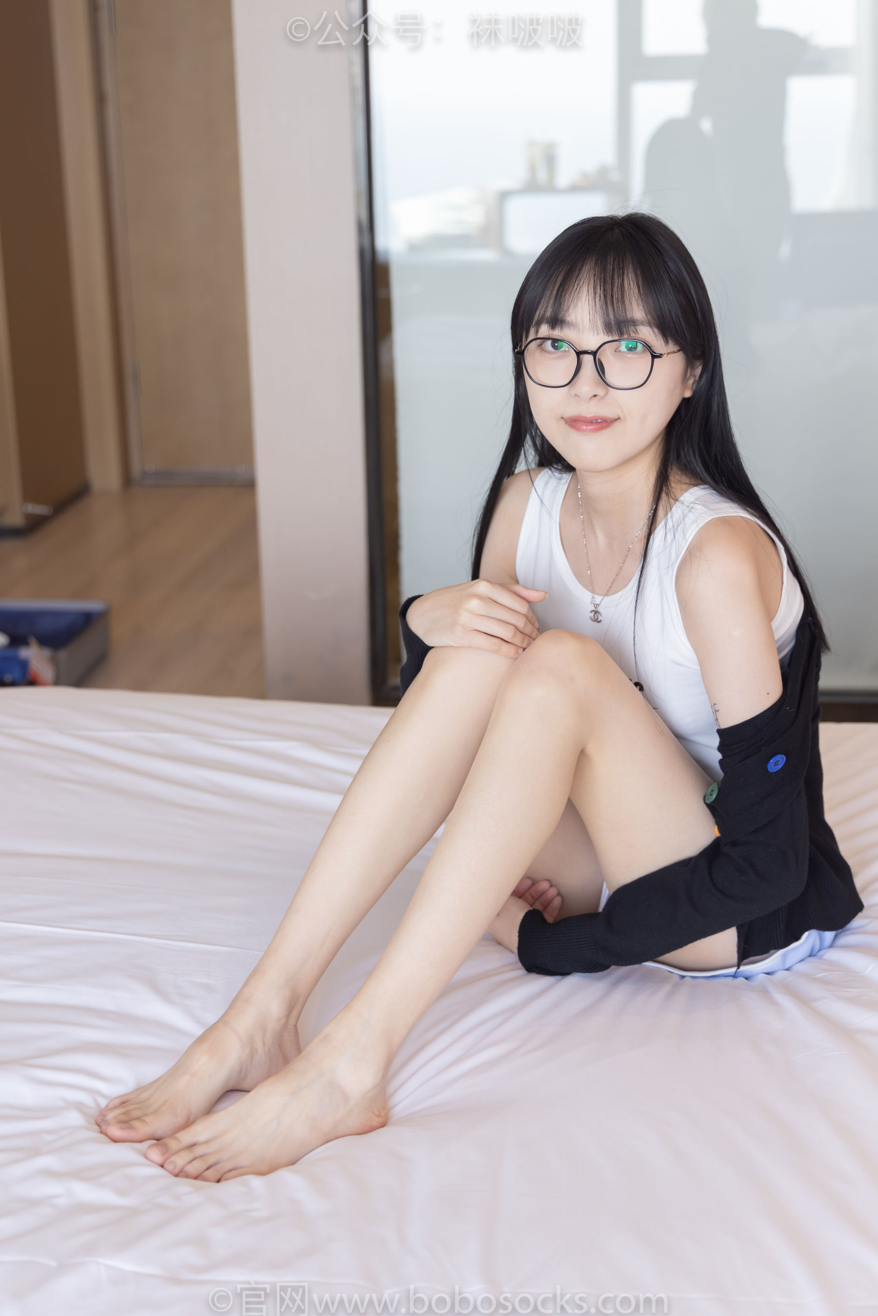 BoBoSocks袜啵啵 No.081 稚予- AJ、浅黄色短棉袜、浅蓝色短棉袜、裸足