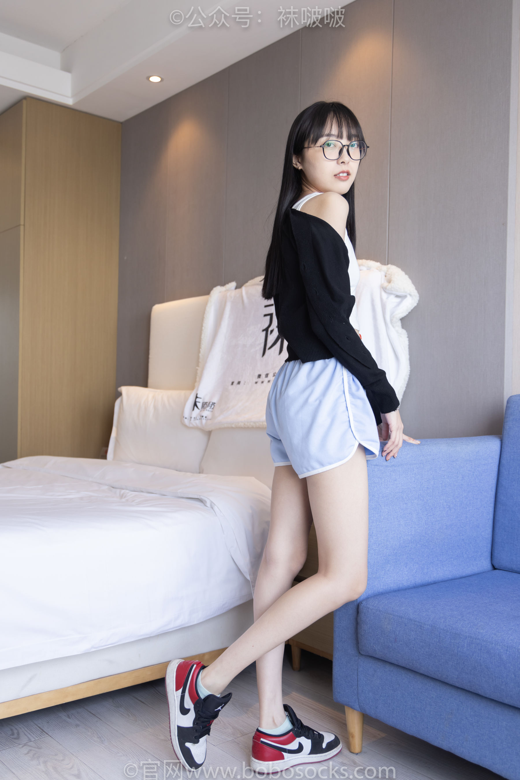 BoBoSocks袜啵啵 No.081 稚予- AJ、浅黄色短棉袜、浅蓝色短棉袜、裸足