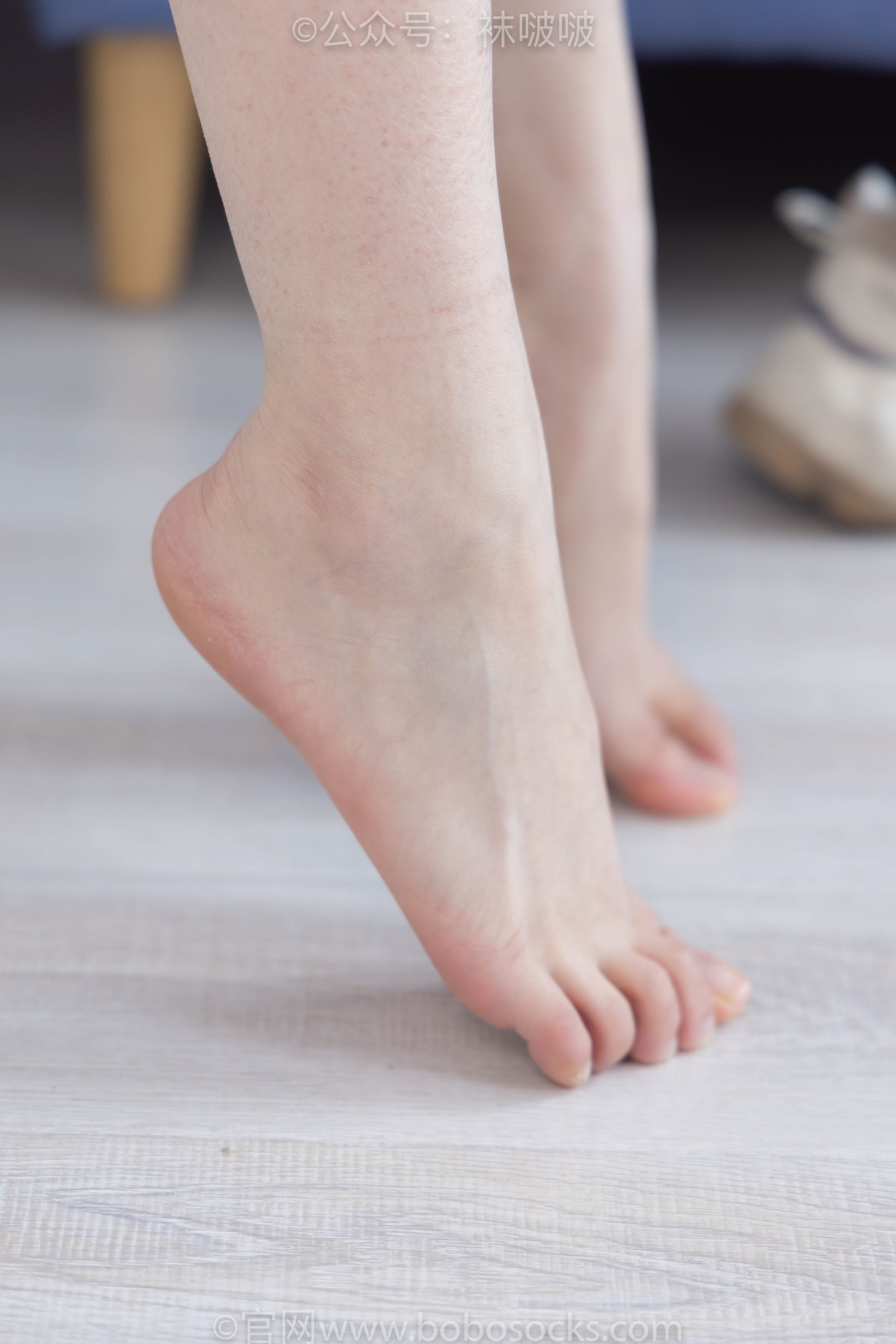 BoBoSocks袜啵啵 No.084 苏苏-运动鞋、日常所穿白棉袜、裸足