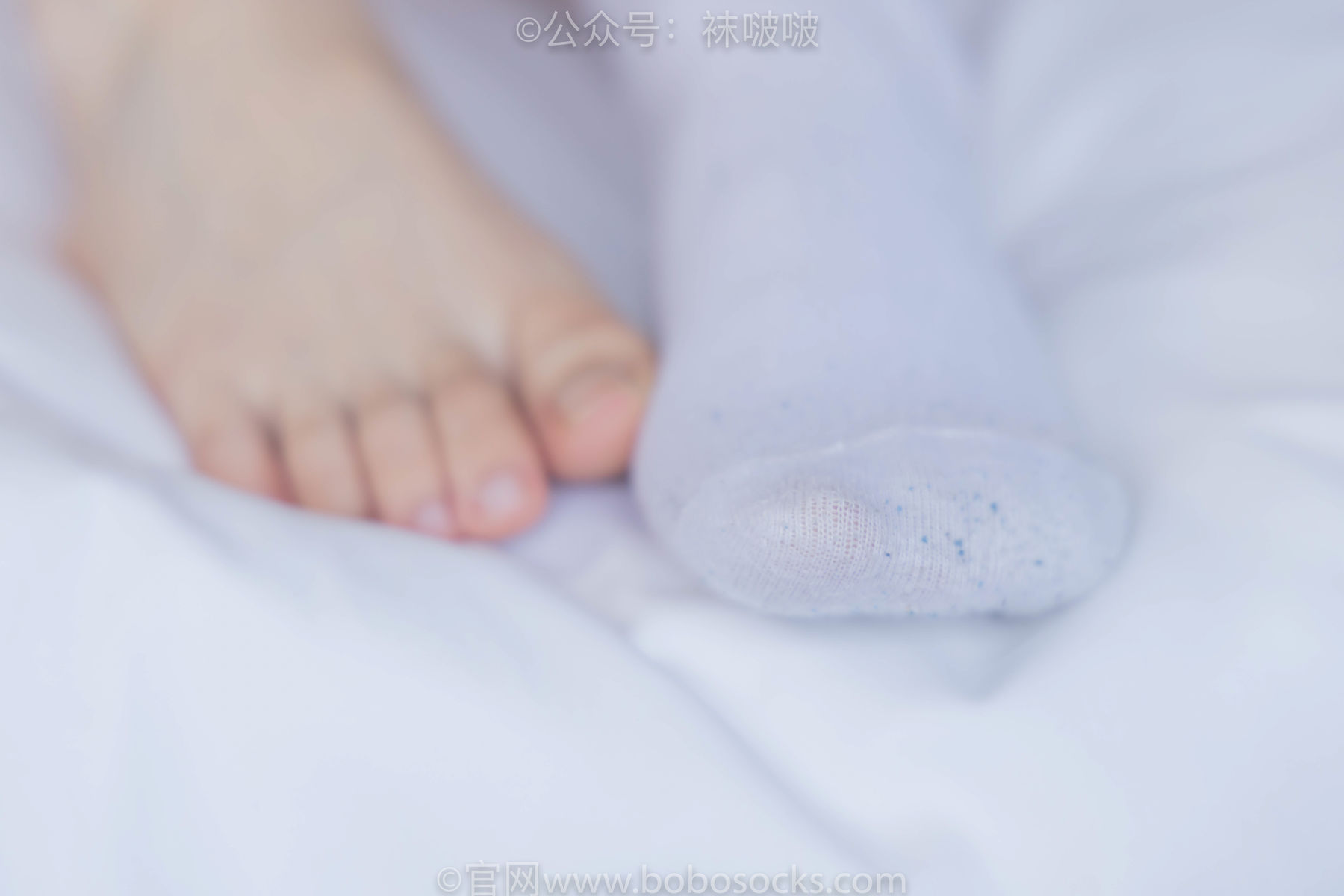 BoBoSocks袜啵啵 No.084 苏苏-运动鞋、日常所穿白棉袜、裸足
