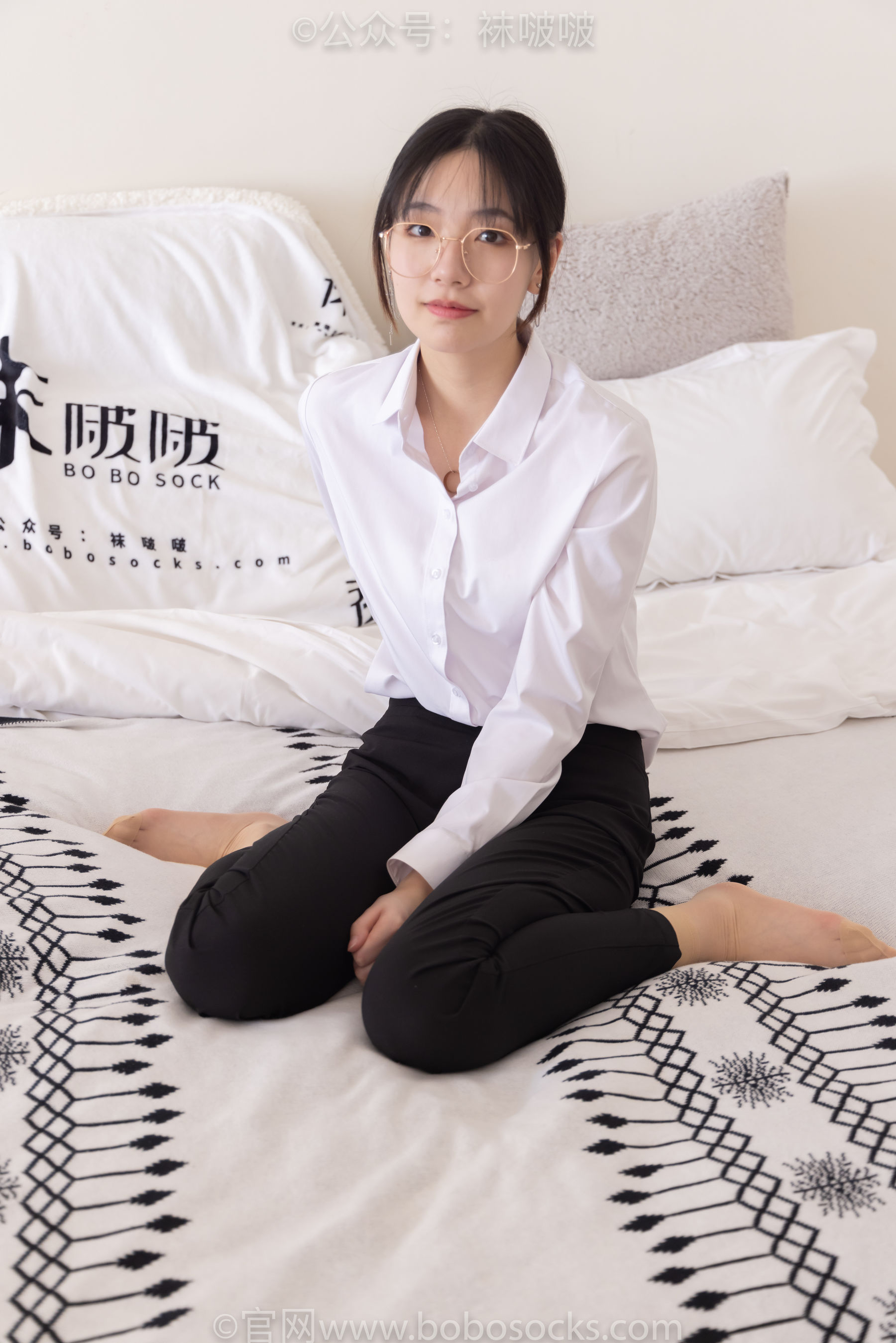 BoBoSocks袜啵啵 No.085 小甜豆-平底鞋、短灰丝、短肉丝