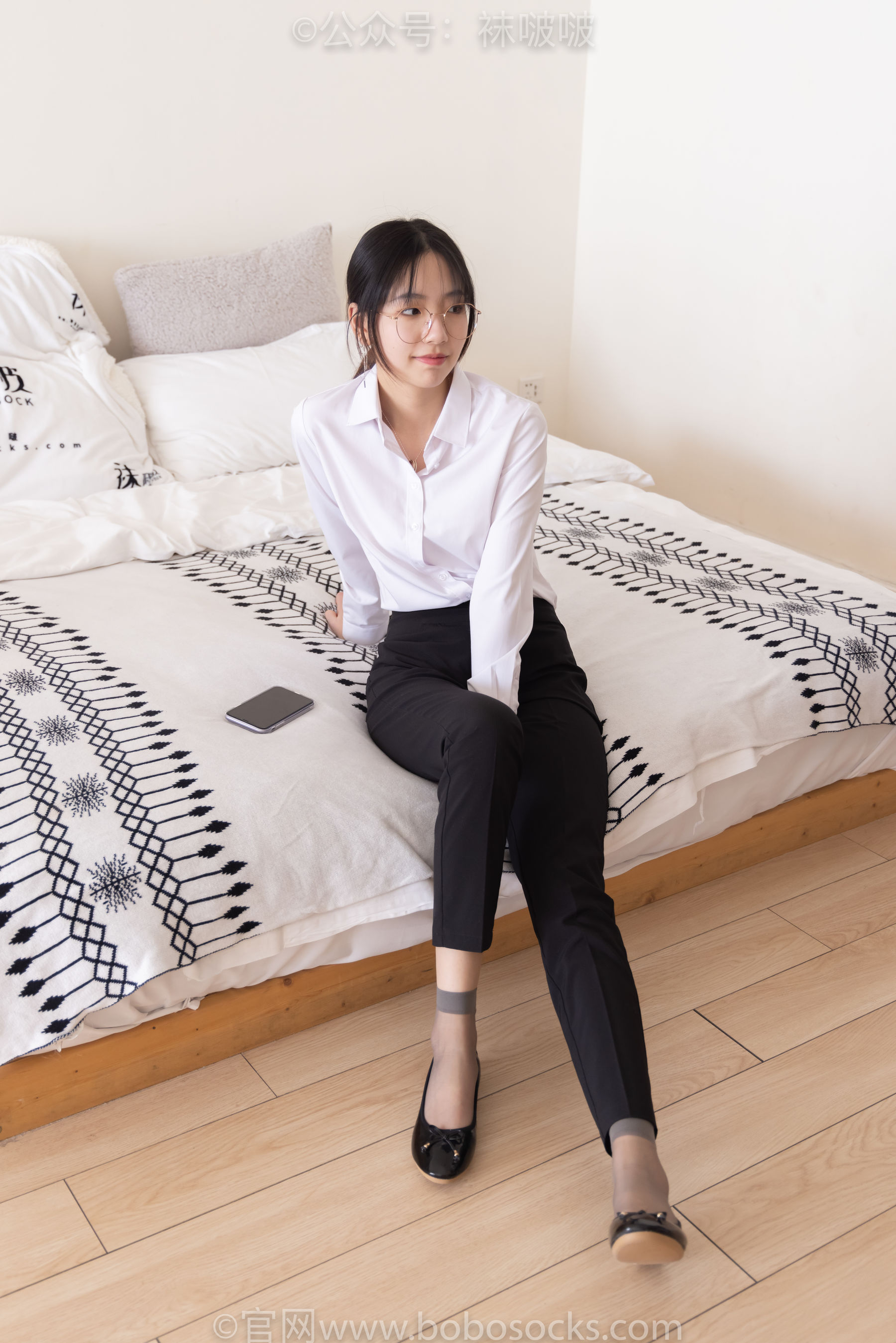 BoBoSocks袜啵啵 No.085 小甜豆-平底鞋、短灰丝、短肉丝