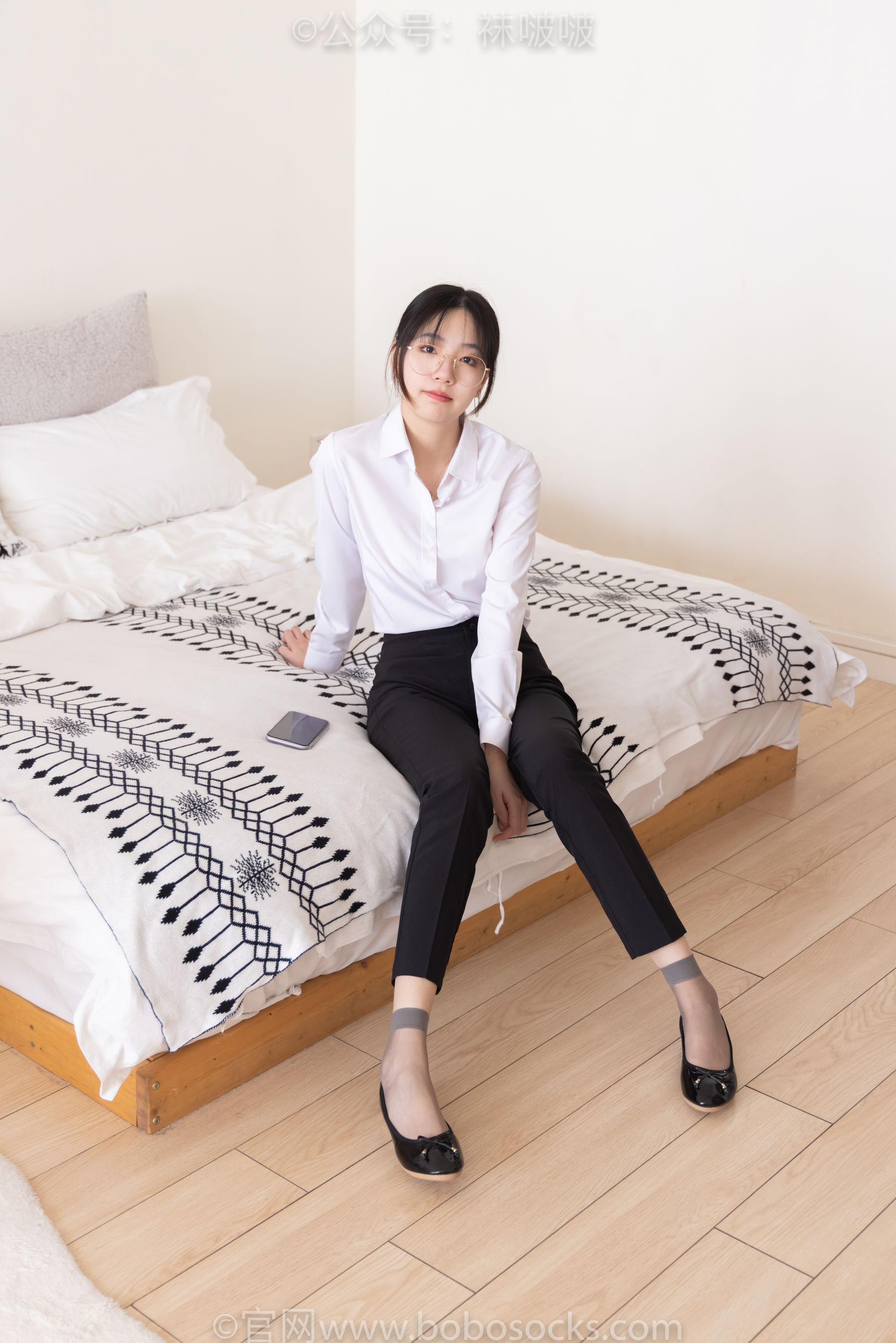 BoBoSocks袜啵啵 No.085 小甜豆-平底鞋、短灰丝、短肉丝