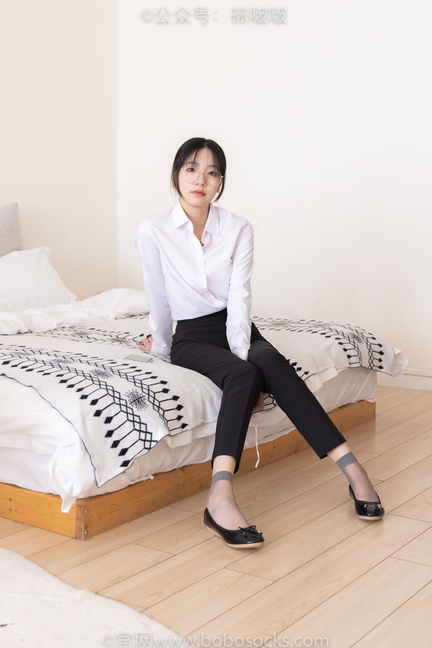 BoBoSocks袜啵啵 No.085 小甜豆-平底鞋、短灰丝、短肉丝