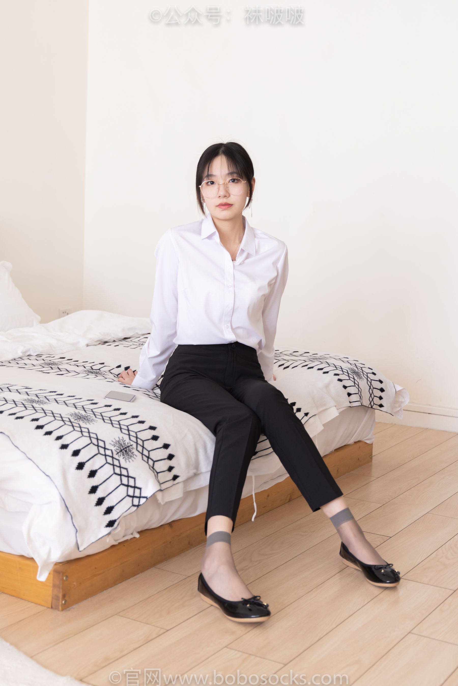 BoBoSocks袜啵啵 No.085 小甜豆-平底鞋、短灰丝、短肉丝
