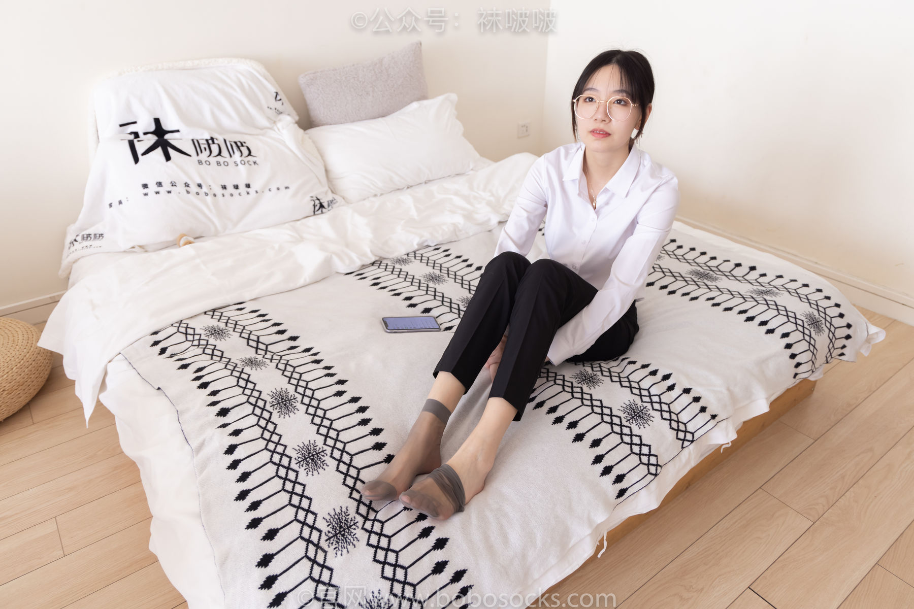 BoBoSocks袜啵啵 No.085 小甜豆-平底鞋、短灰丝、短肉丝
