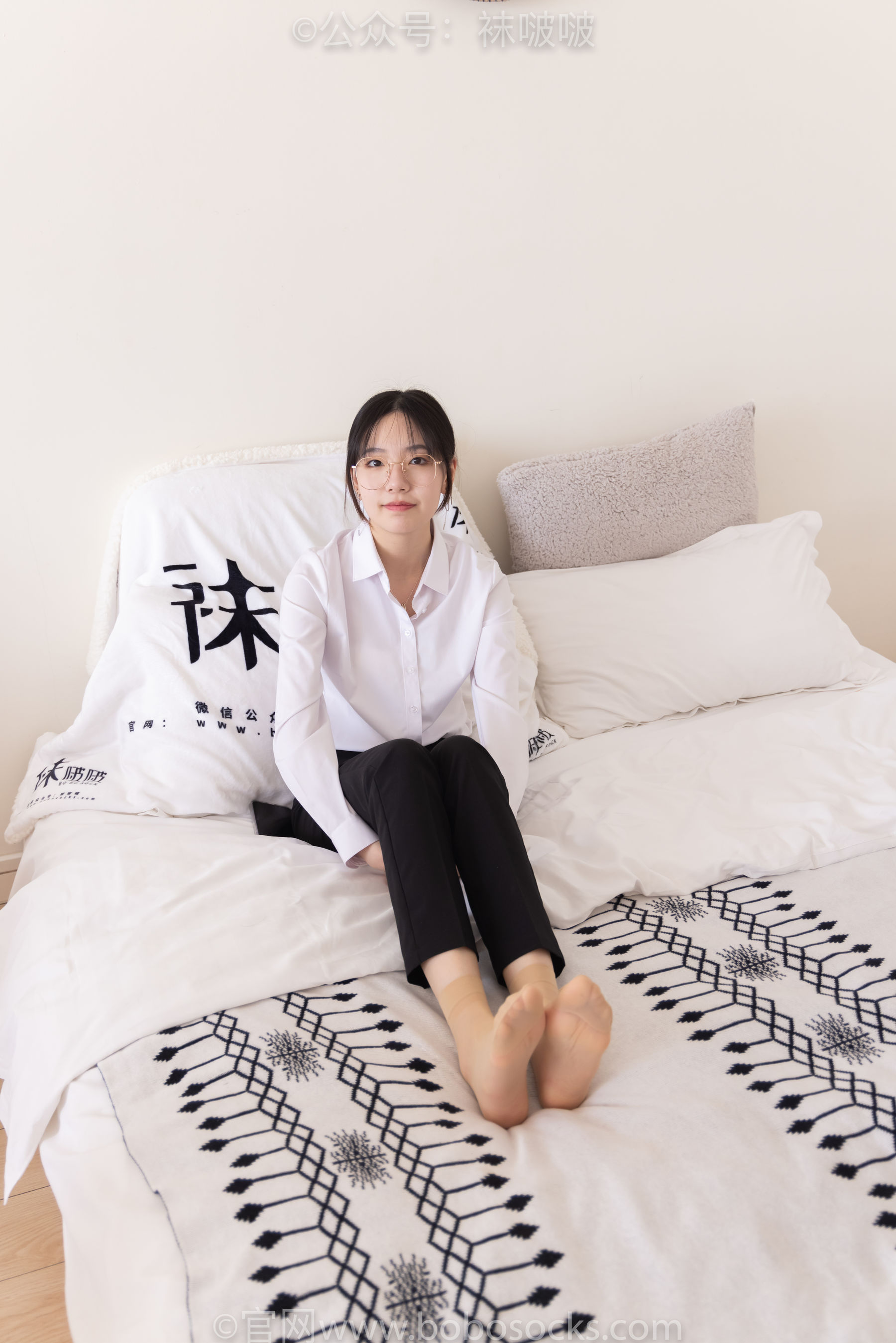 BoBoSocks袜啵啵 No.085 小甜豆-平底鞋、短灰丝、短肉丝