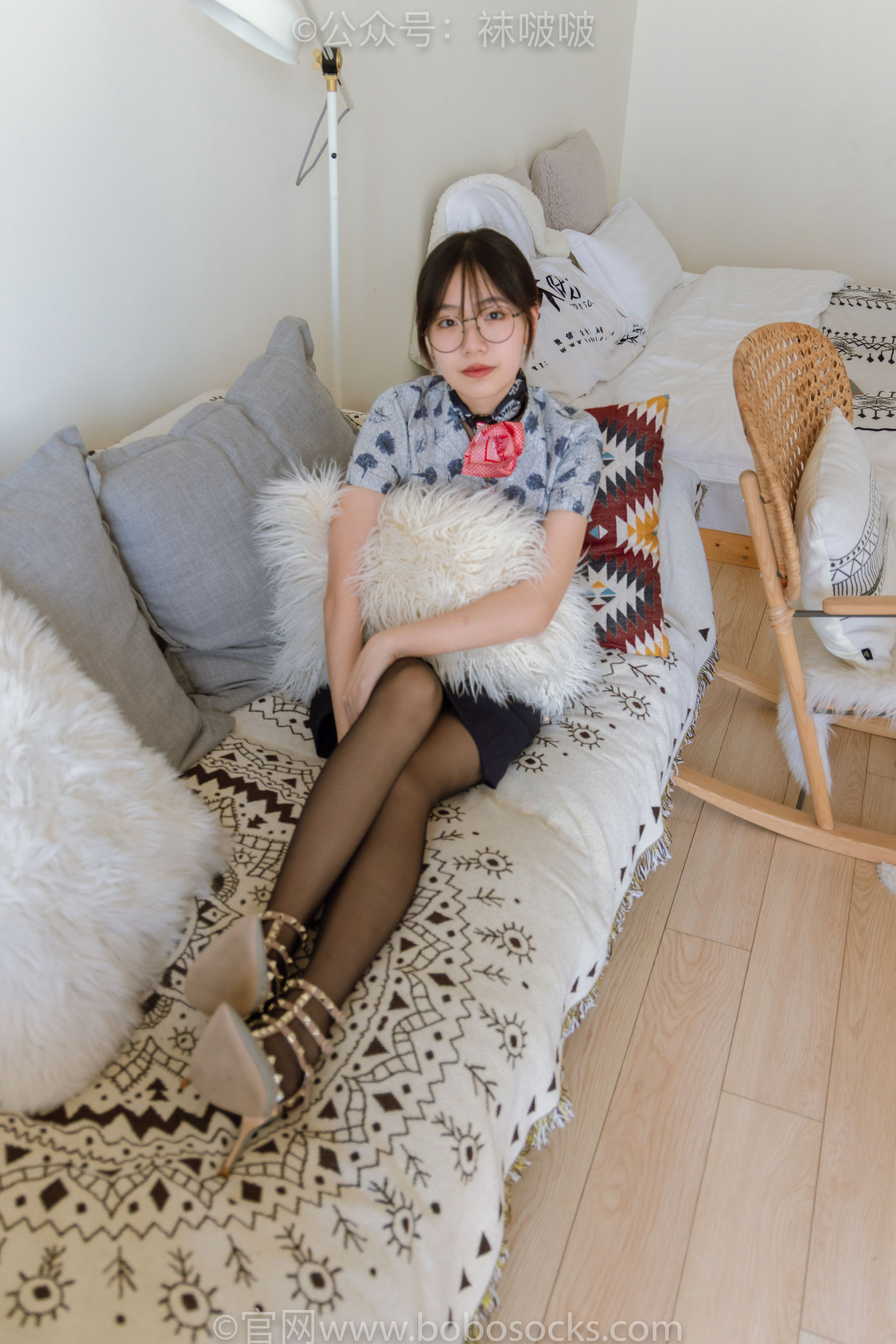 BoBoSocks袜啵啵 No.087 小甜豆-空姐制服、高跟鞋、黑丝