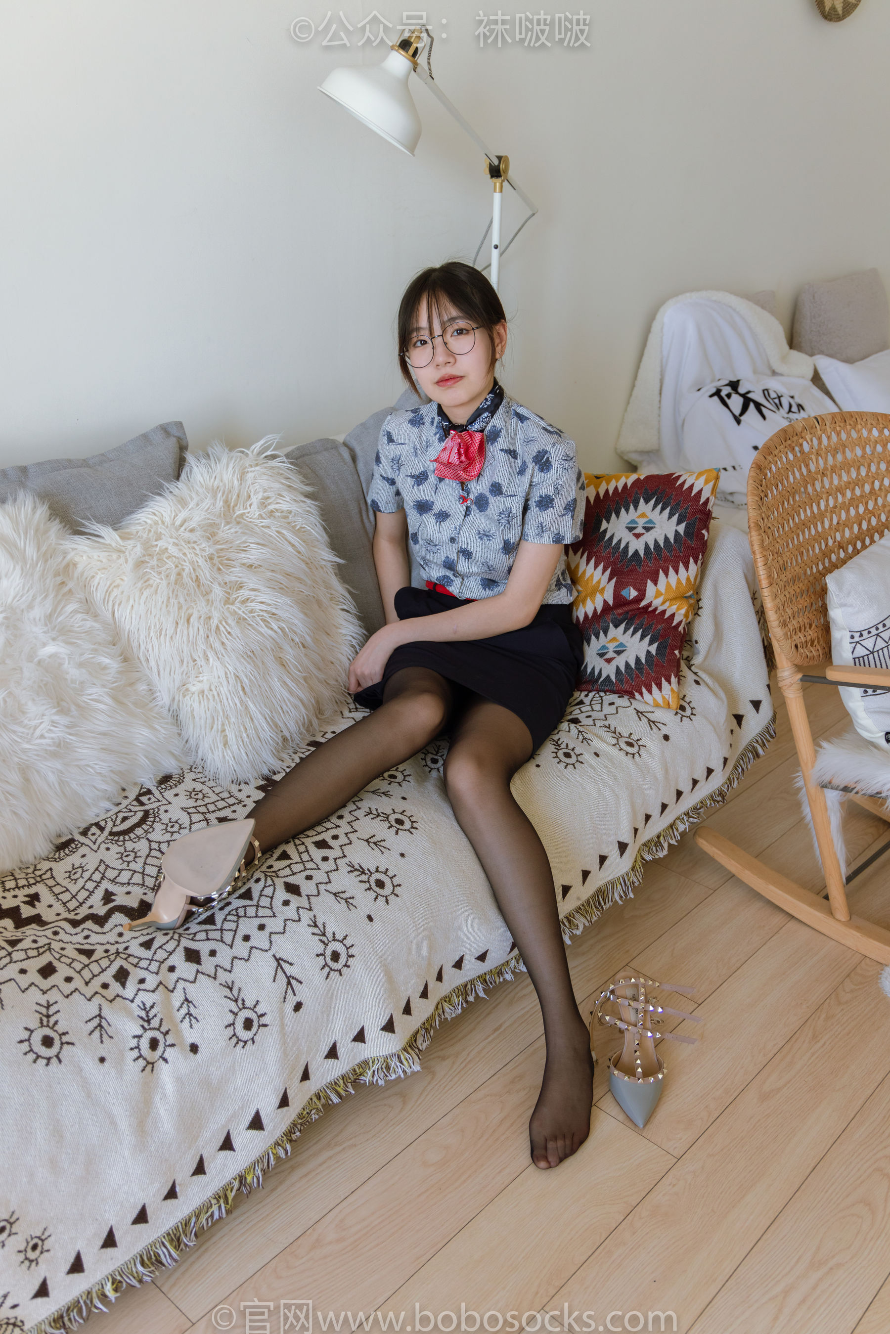 BoBoSocks袜啵啵 No.087 小甜豆-空姐制服、高跟鞋、黑丝