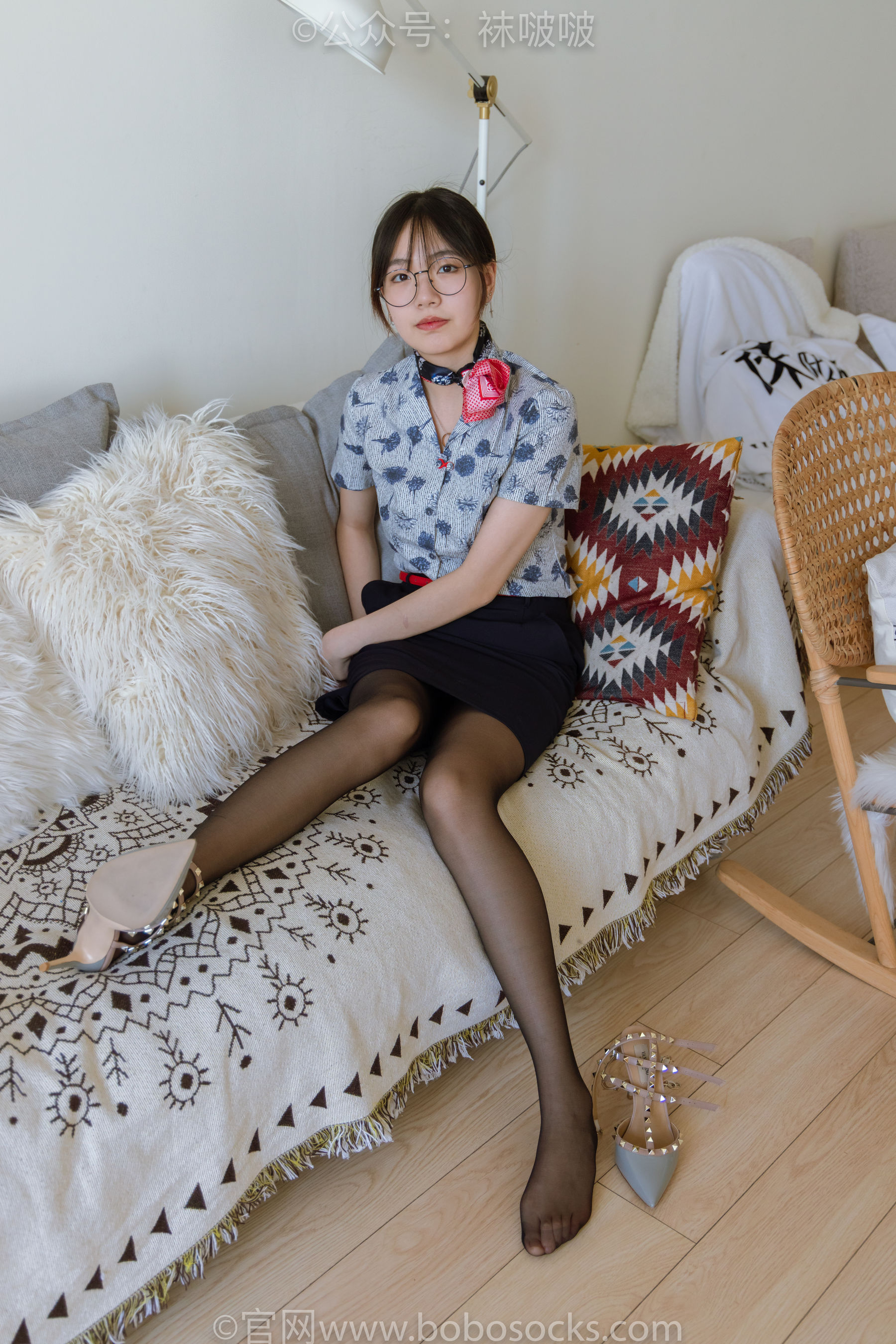 BoBoSocks袜啵啵 No.087 小甜豆-空姐制服、高跟鞋、黑丝