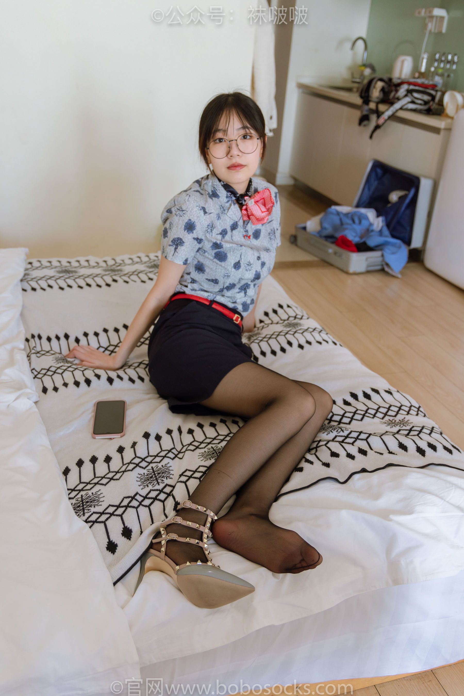 BoBoSocks袜啵啵 No.087 小甜豆-空姐制服、高跟鞋、黑丝