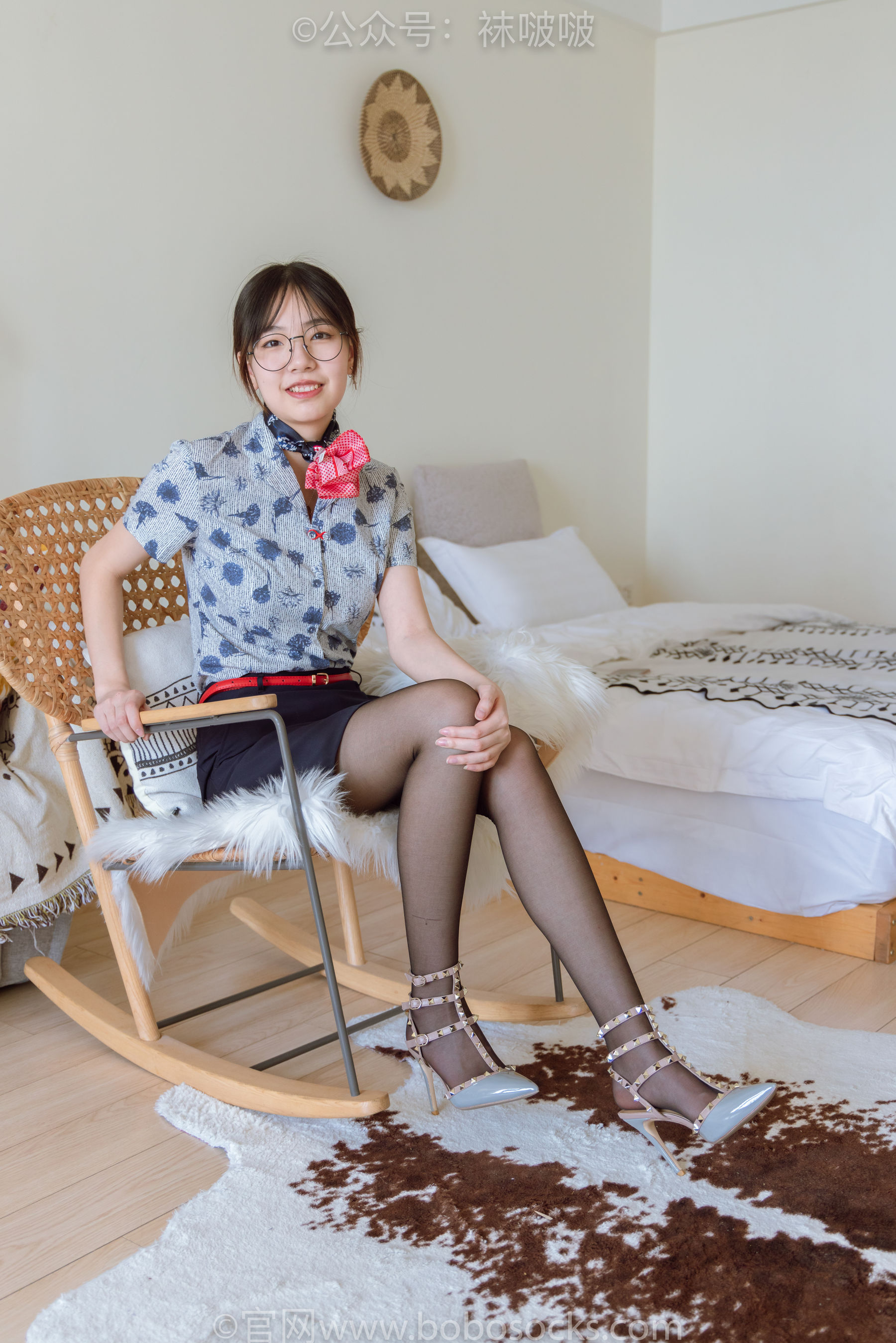 BoBoSocks袜啵啵 No.087 小甜豆-空姐制服、高跟鞋、黑丝