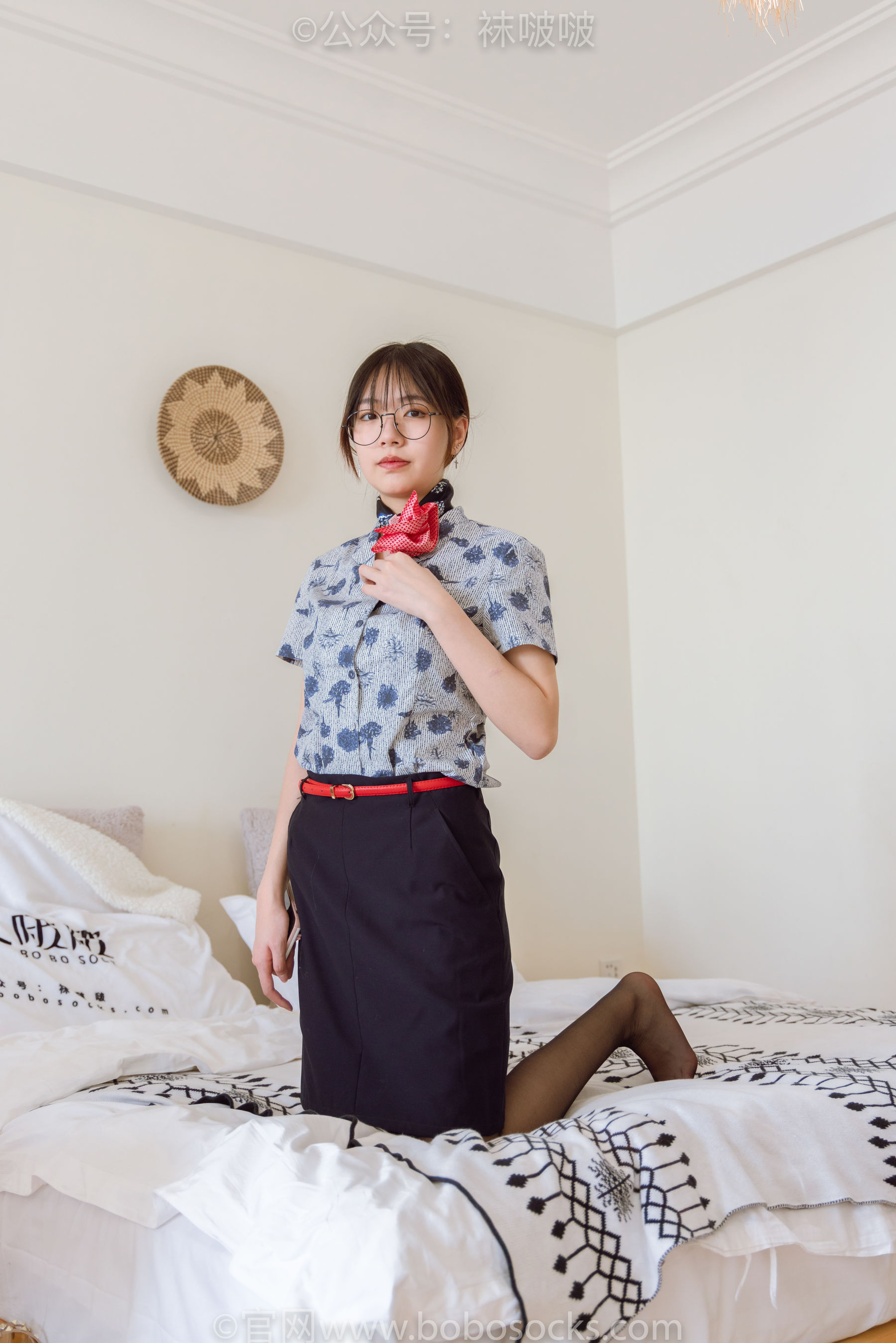 BoBoSocks袜啵啵 No.087 小甜豆-空姐制服、高跟鞋、黑丝