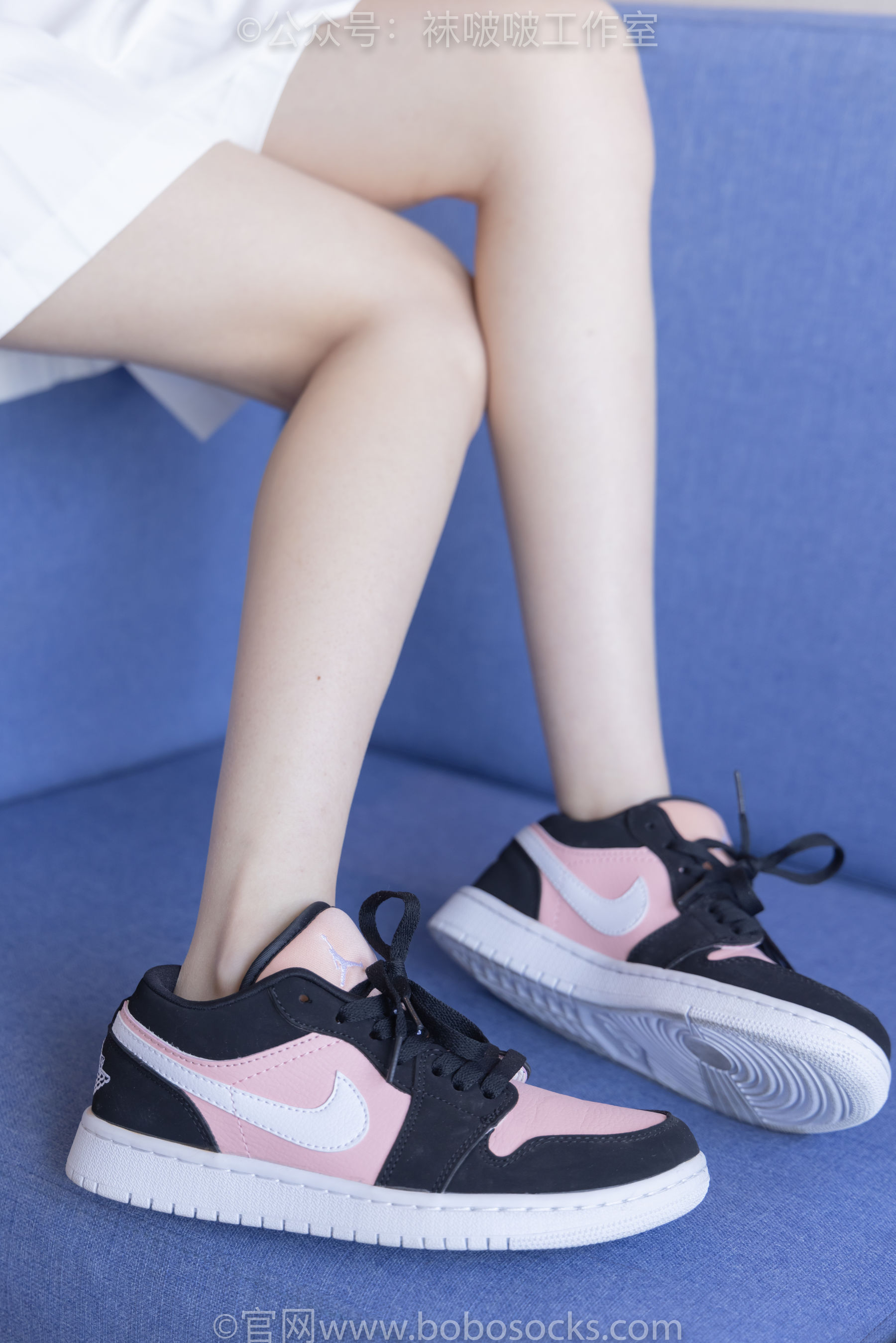 BoBoSocks袜啵啵 No.091 稚予-板鞋、淡粉色船袜、黑色船袜、裸足