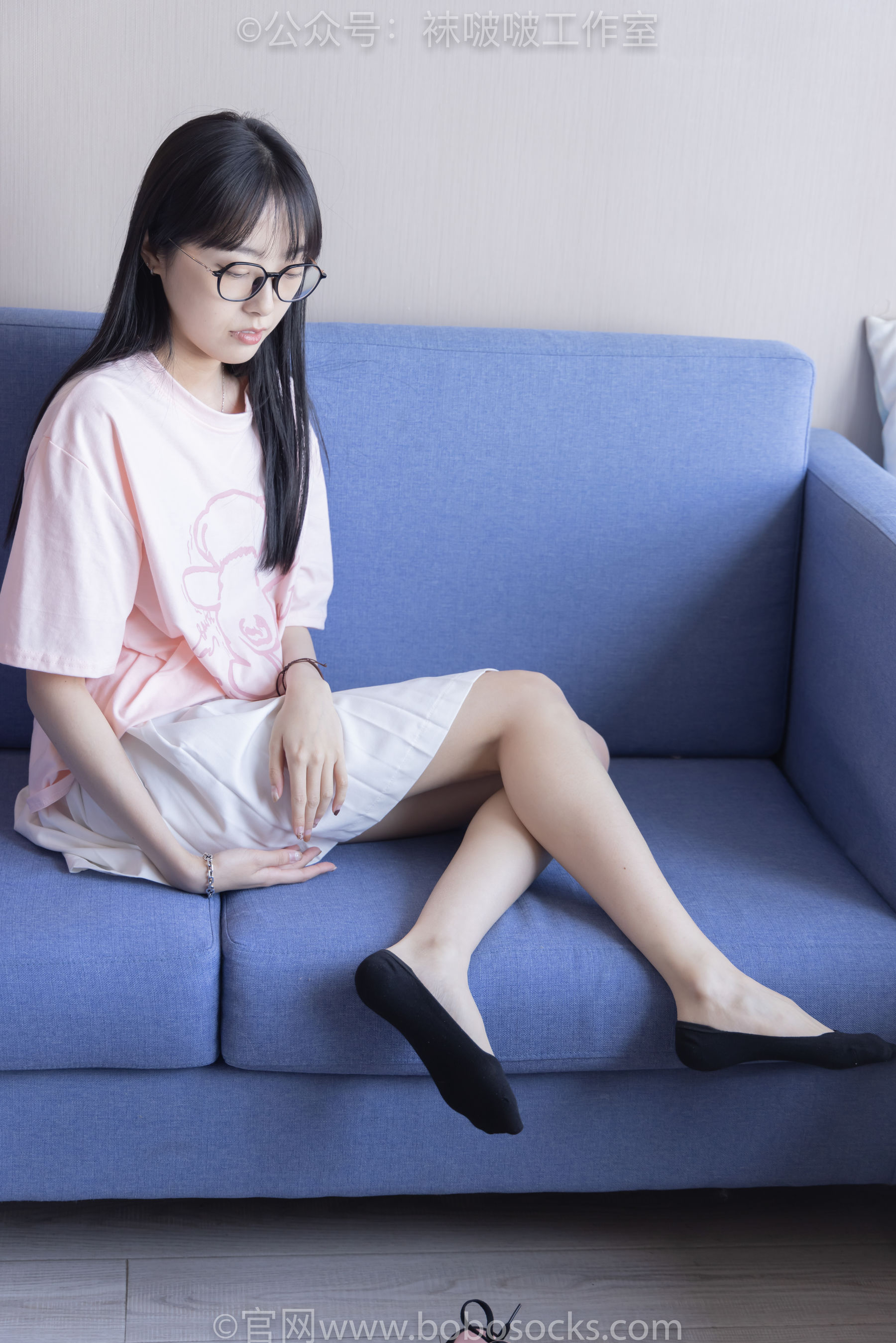 BoBoSocks袜啵啵 No.091 稚予-板鞋、淡粉色船袜、黑色船袜、裸足