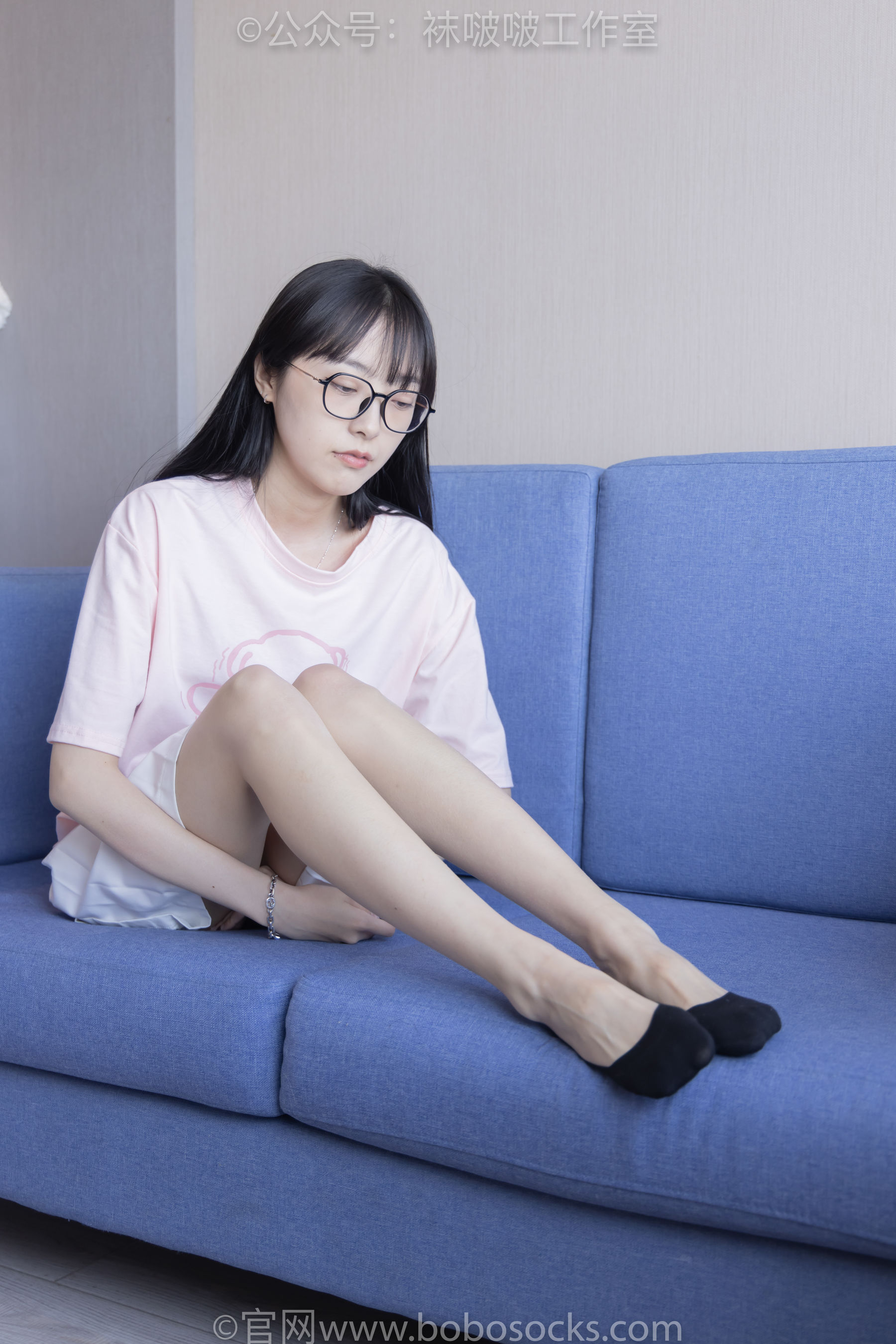 BoBoSocks袜啵啵 No.091 稚予-板鞋、淡粉色船袜、黑色船袜、裸足