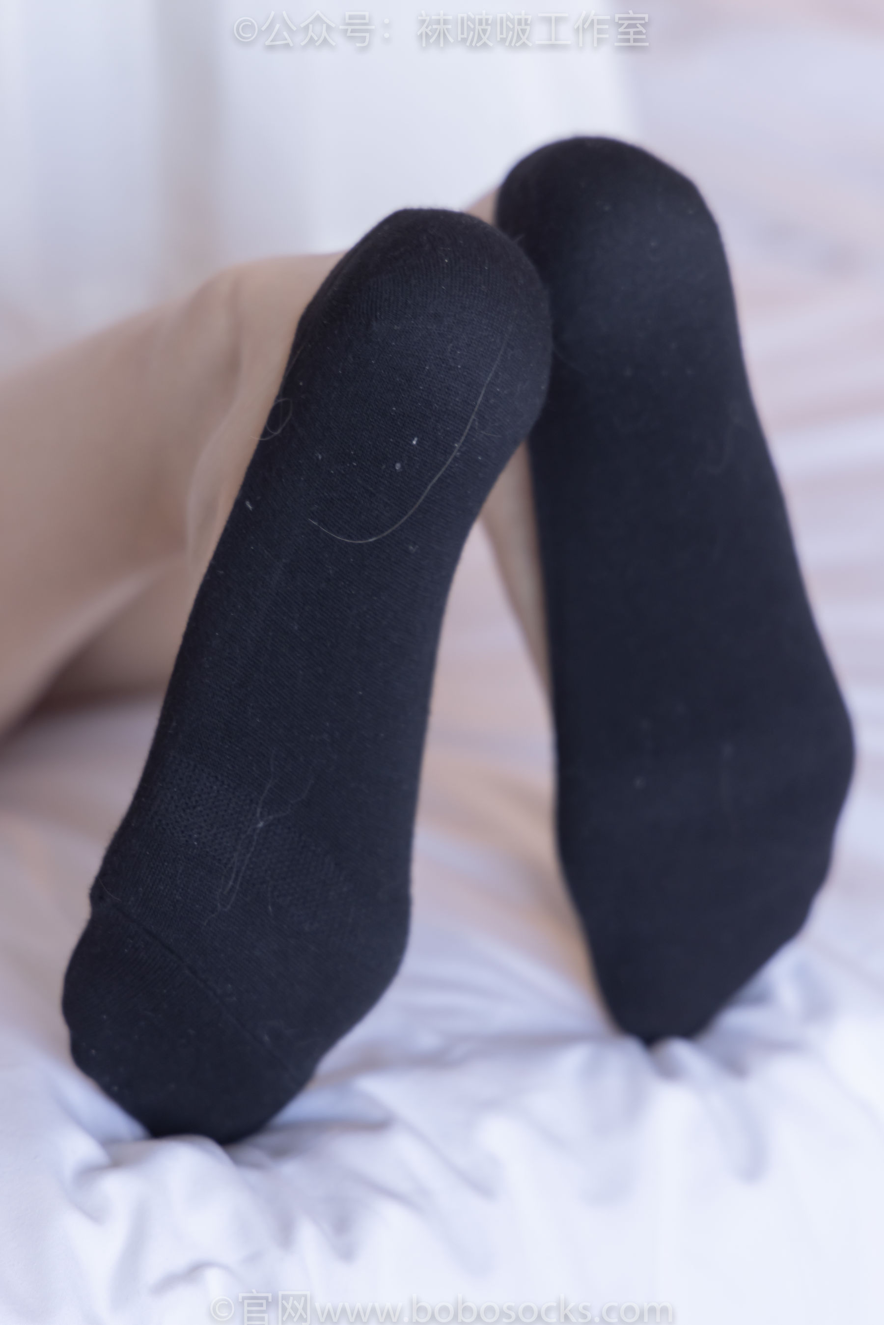 BoBoSocks袜啵啵 No.091 稚予-板鞋、淡粉色船袜、黑色船袜、裸足