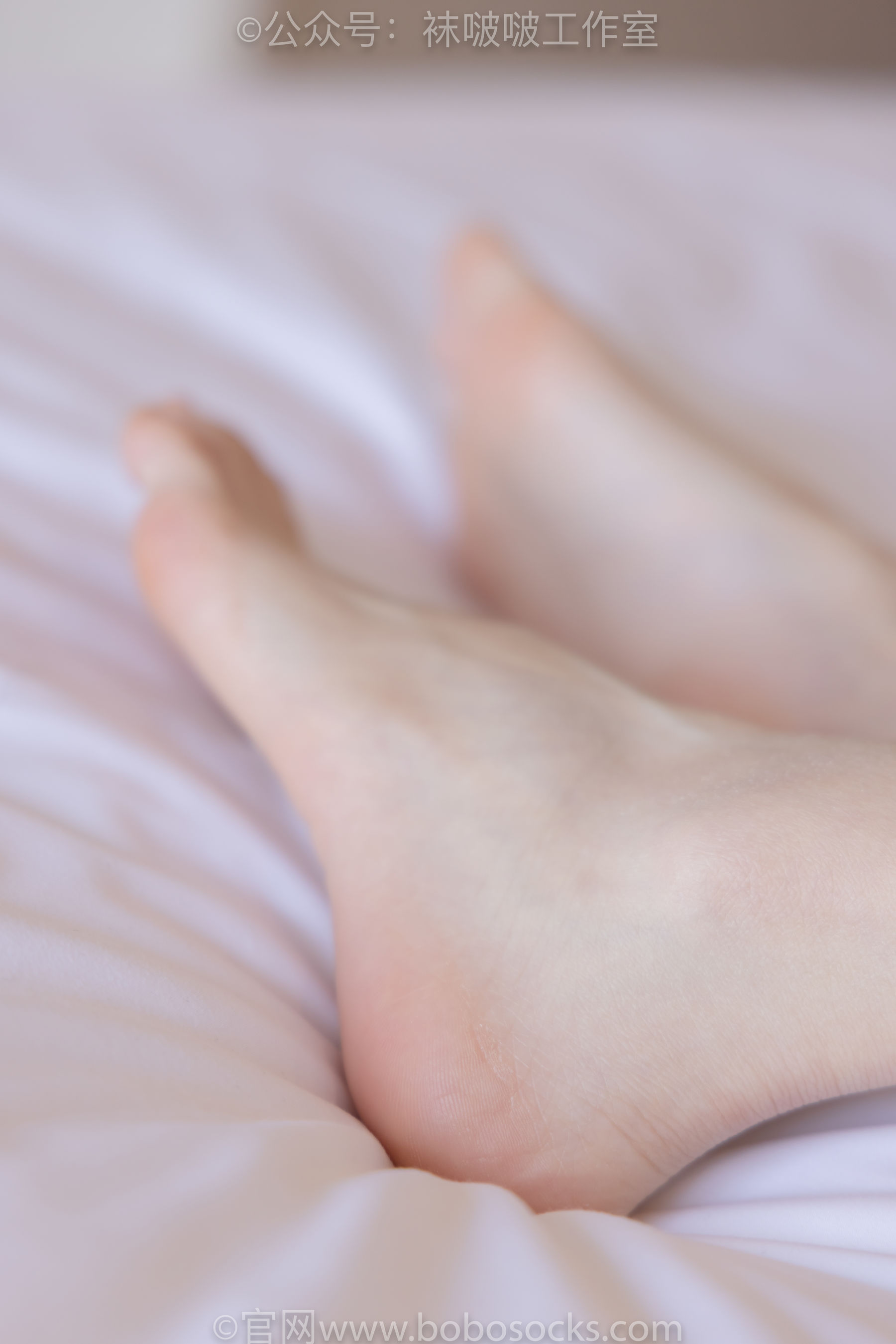 BoBoSocks袜啵啵 No.091 稚予-板鞋、淡粉色船袜、黑色船袜、裸足