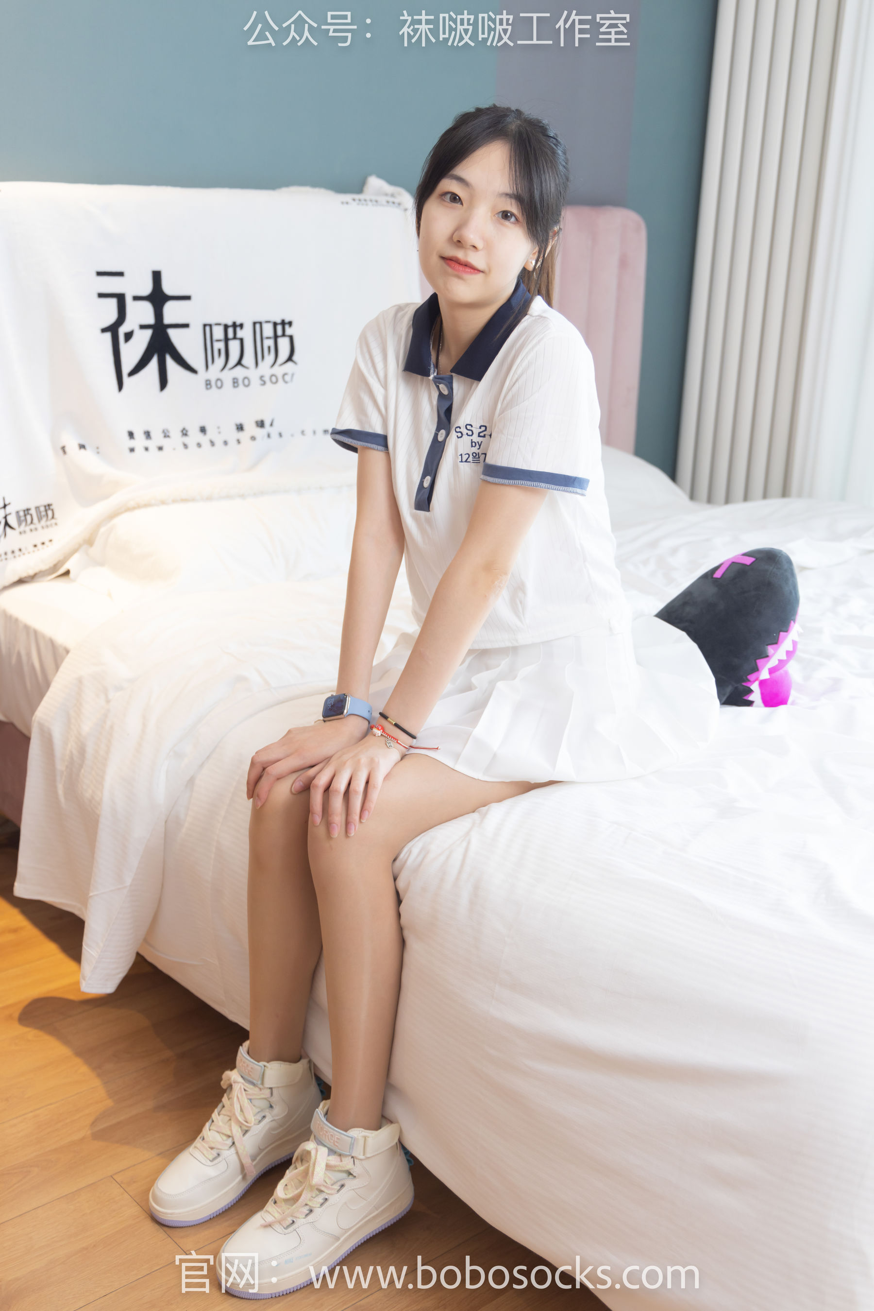 BoBoSocks袜啵啵 No.096 小甜豆-板鞋、白棉袜、油亮肉丝
