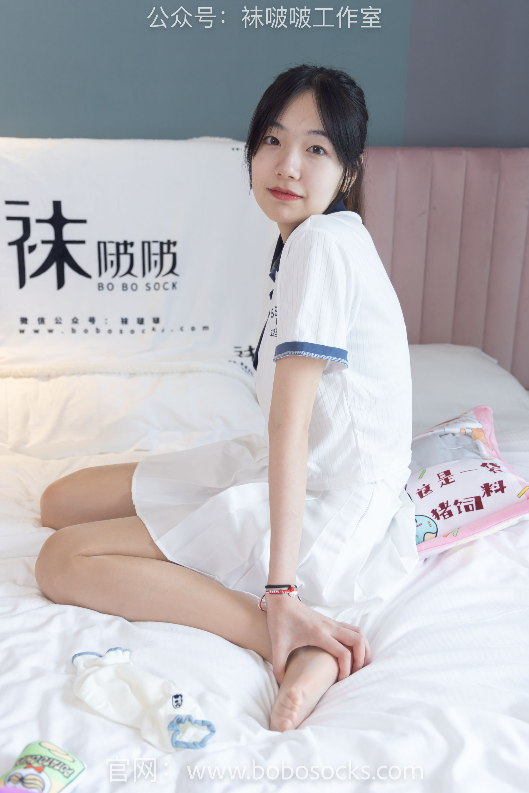 BoBoSocks袜啵啵 No.096 小甜豆-板鞋、白棉袜、油亮肉丝