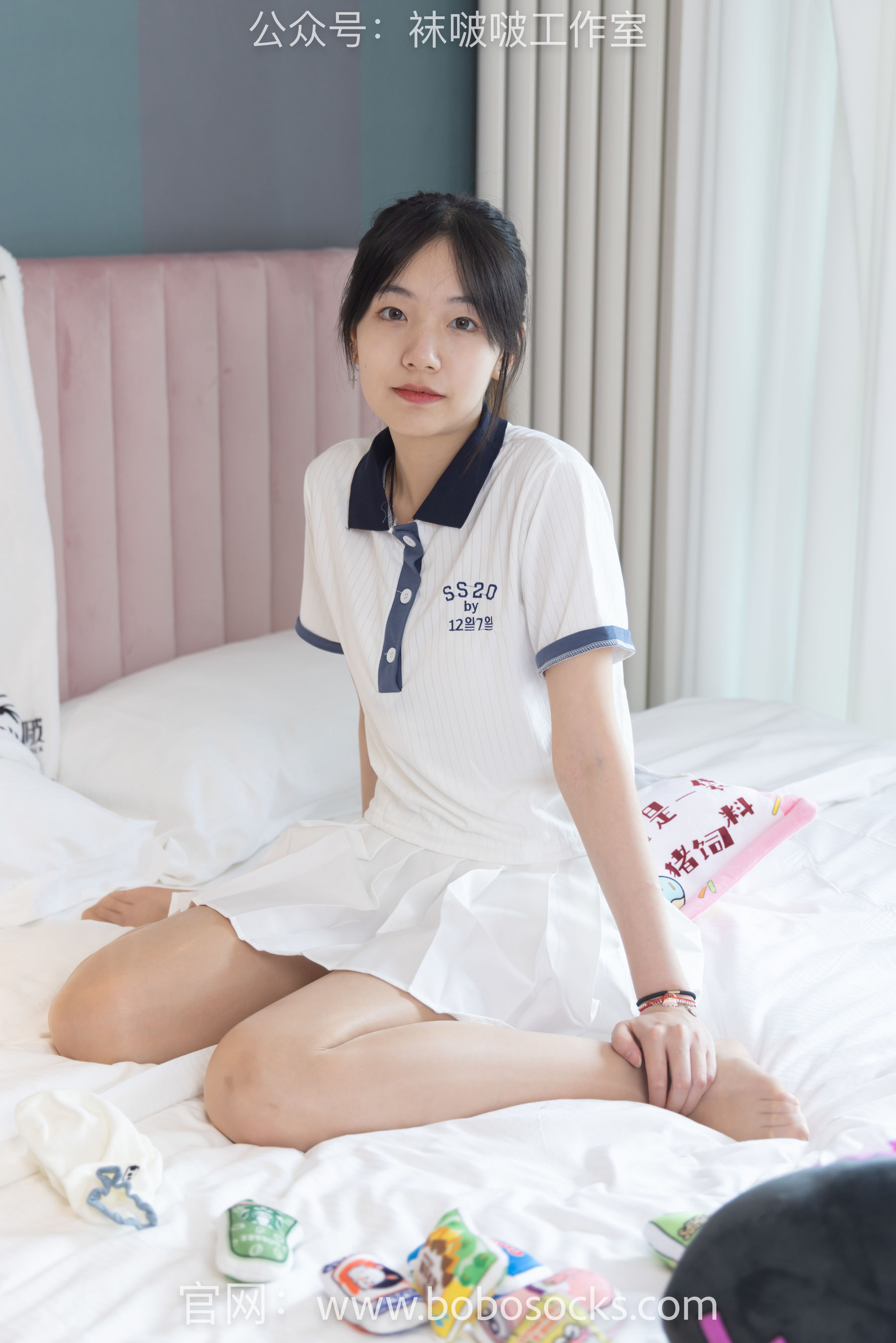 BoBoSocks袜啵啵 No.096 小甜豆-板鞋、白棉袜、油亮肉丝