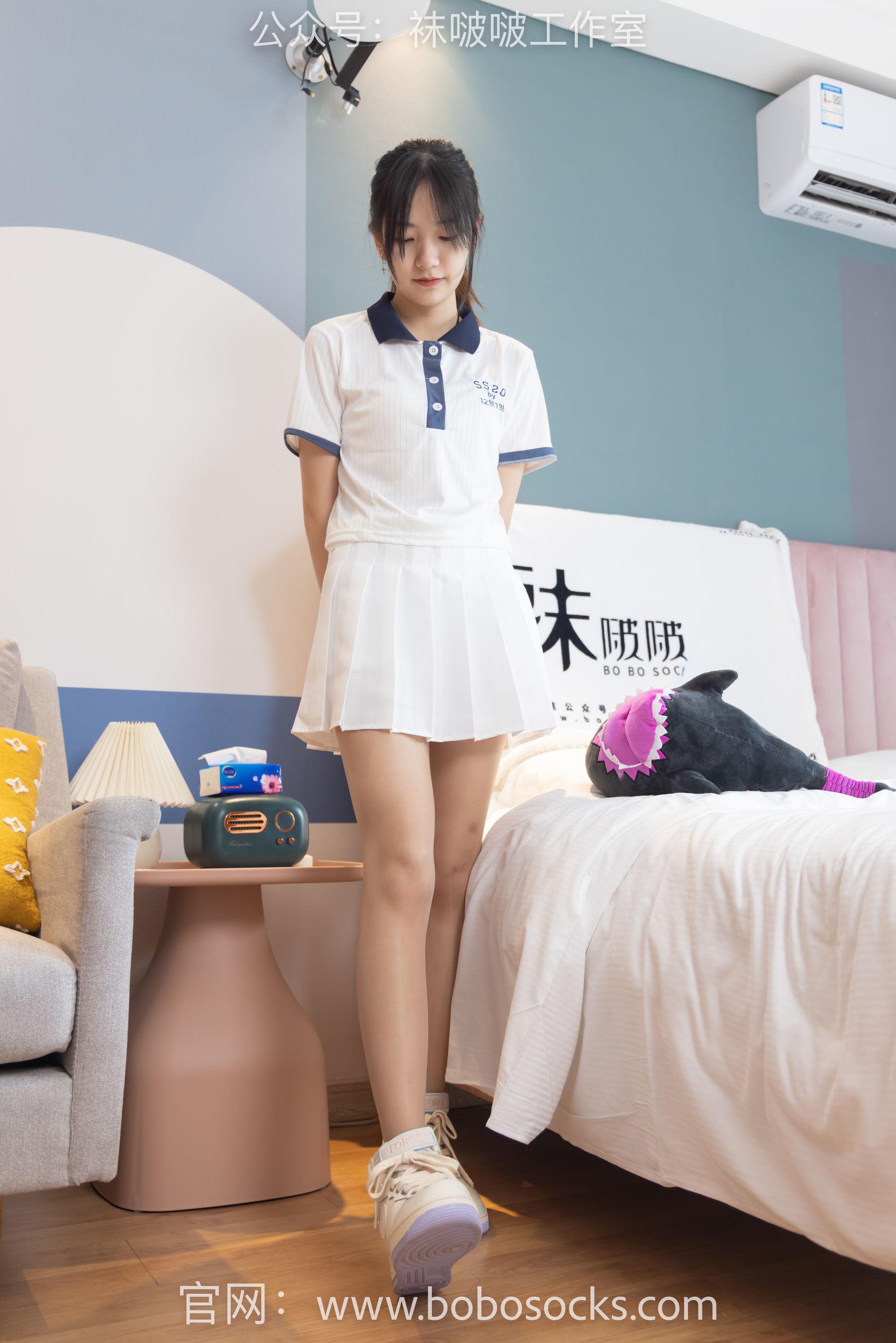 BoBoSocks袜啵啵 No.096 小甜豆-板鞋、白棉袜、油亮肉丝