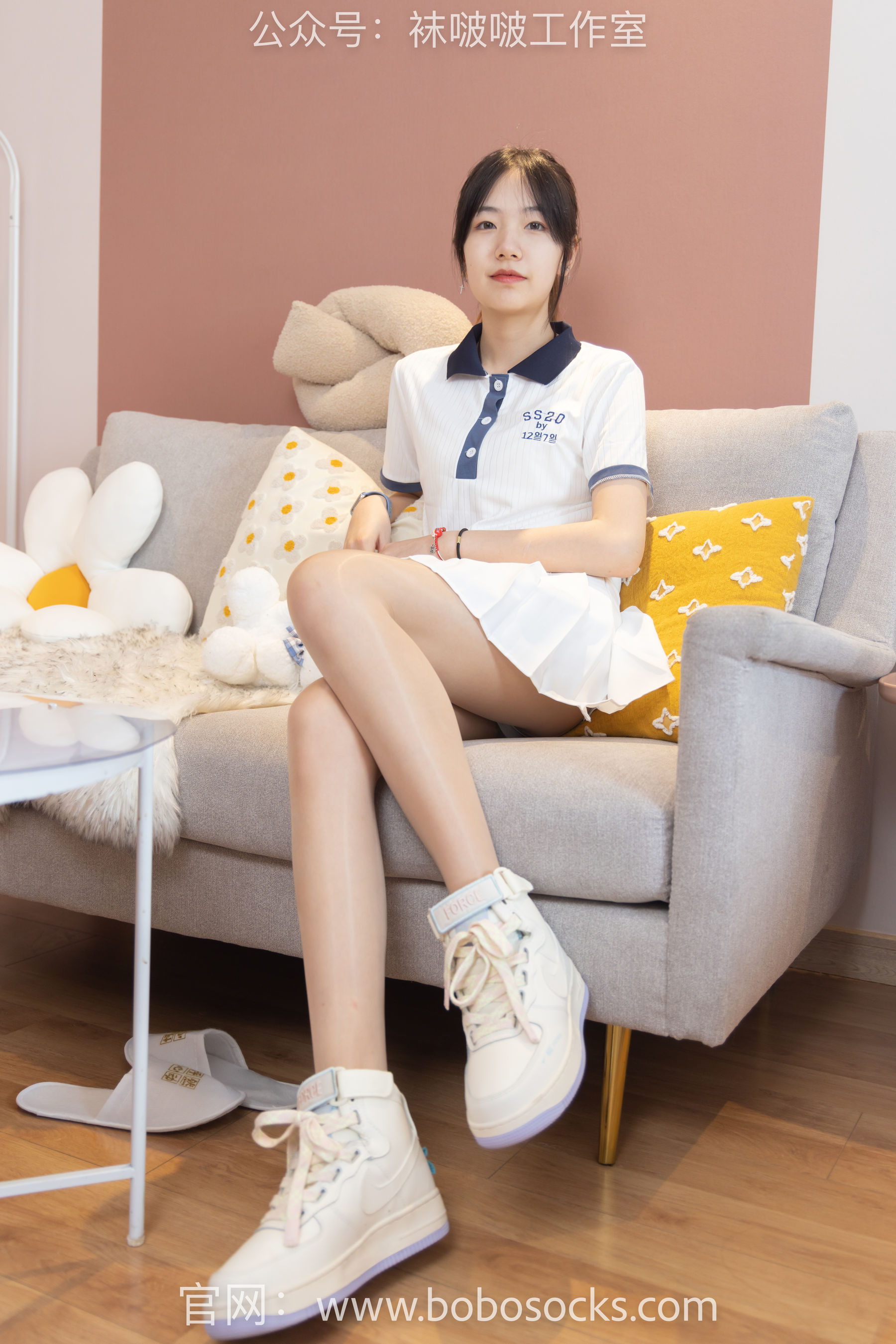 BoBoSocks袜啵啵 No.096 小甜豆-板鞋、白棉袜、油亮肉丝