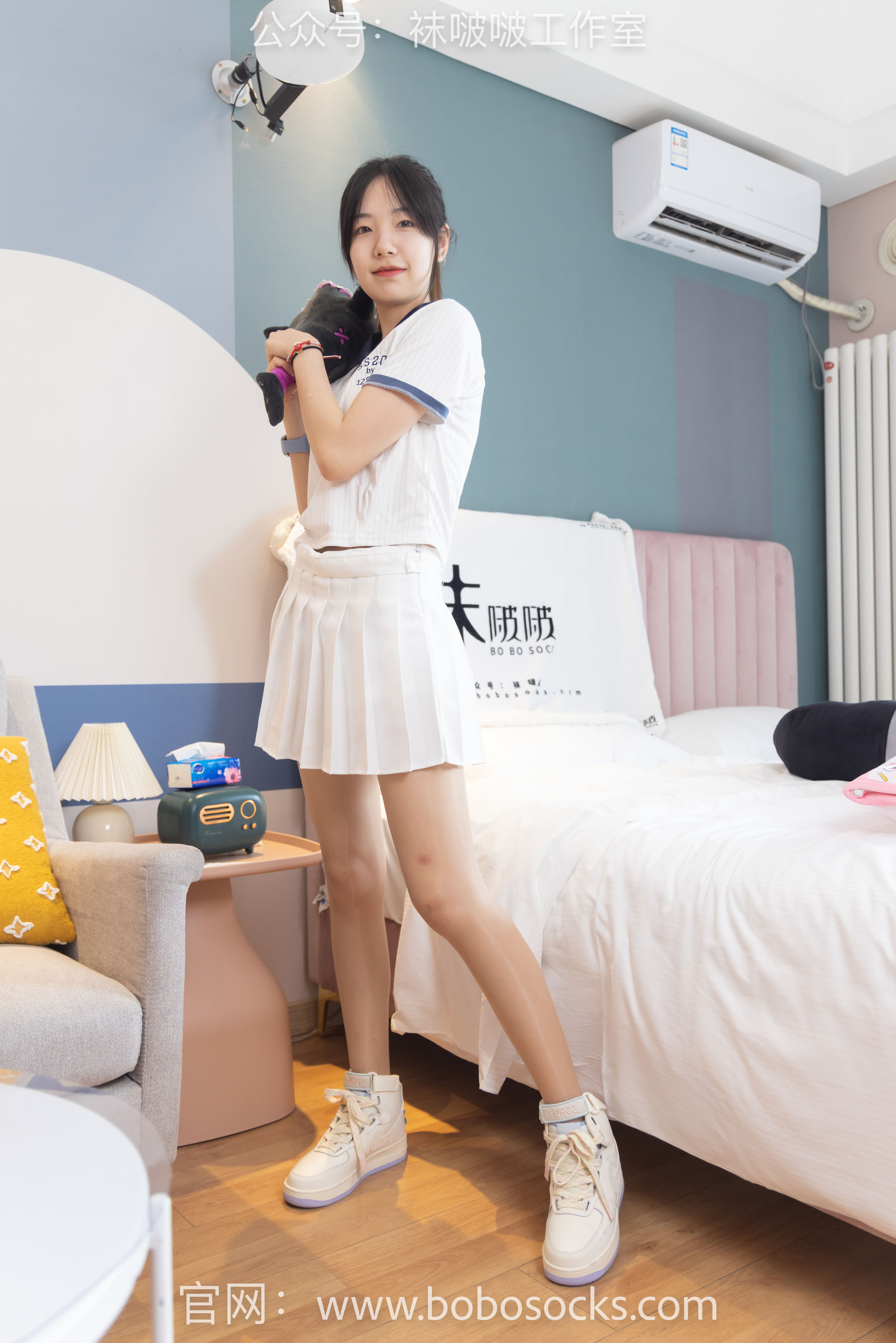BoBoSocks袜啵啵 No.096 小甜豆-板鞋、白棉袜、油亮肉丝