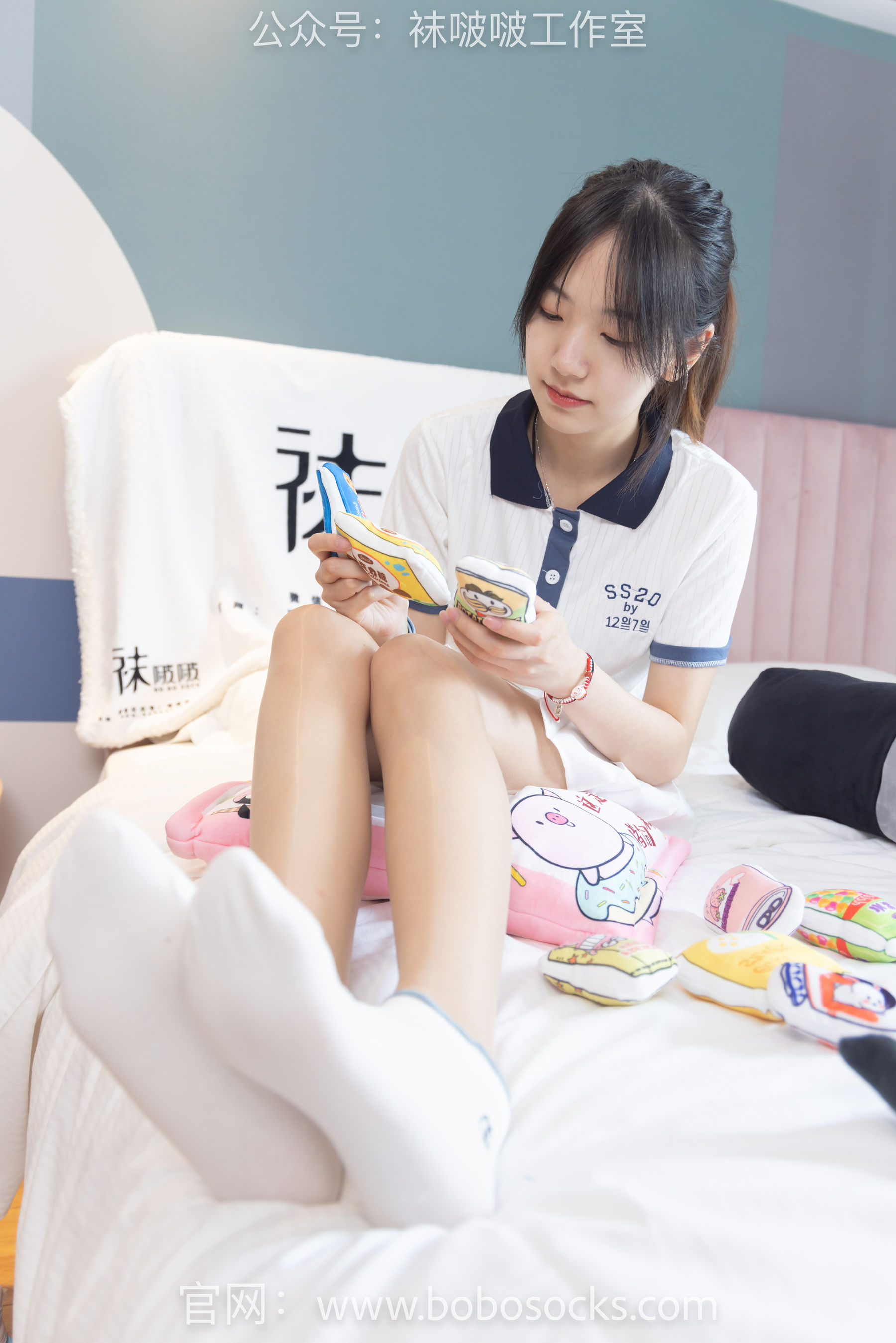 BoBoSocks袜啵啵 No.096 小甜豆-板鞋、白棉袜、油亮肉丝