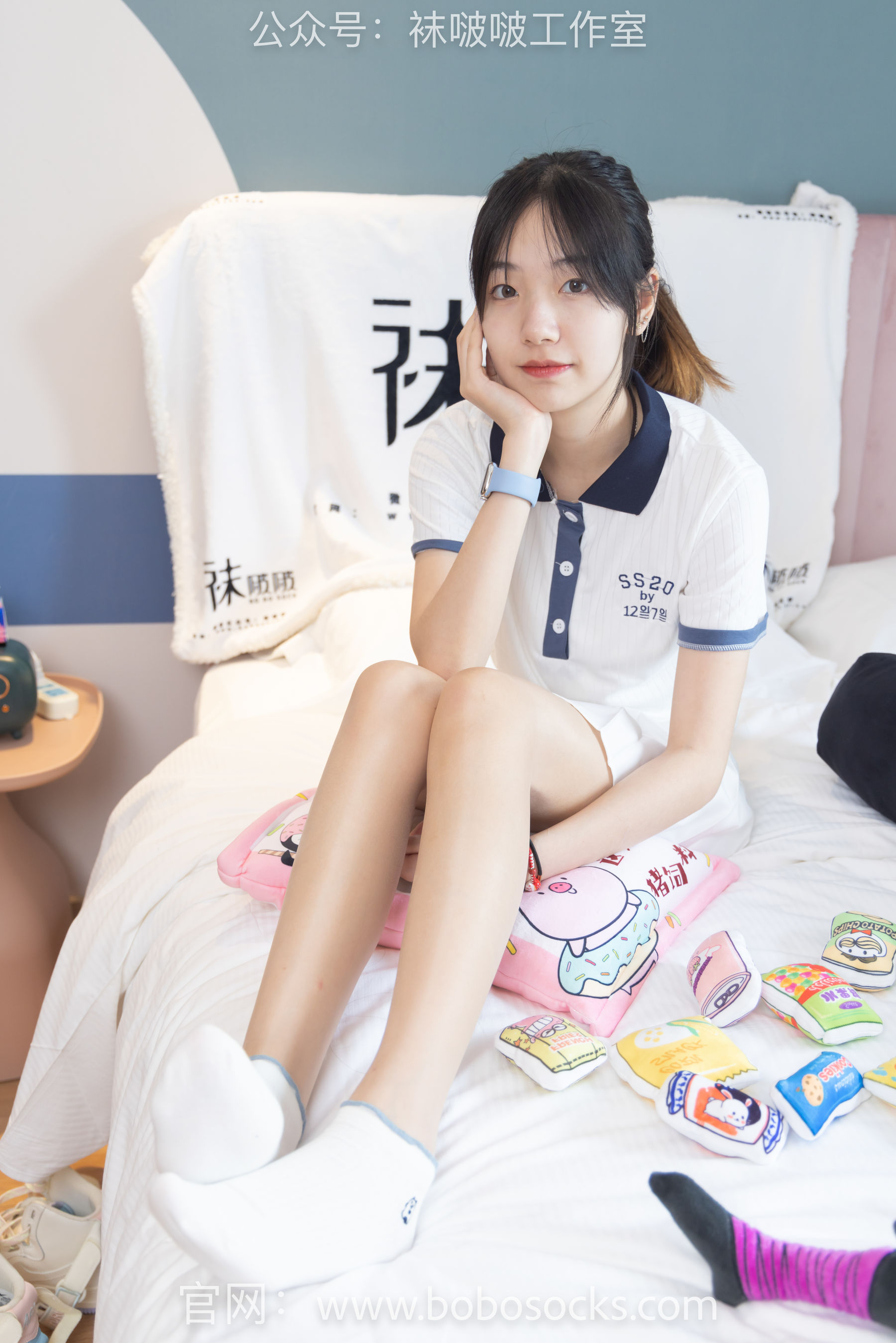 BoBoSocks袜啵啵 No.096 小甜豆-板鞋、白棉袜、油亮肉丝