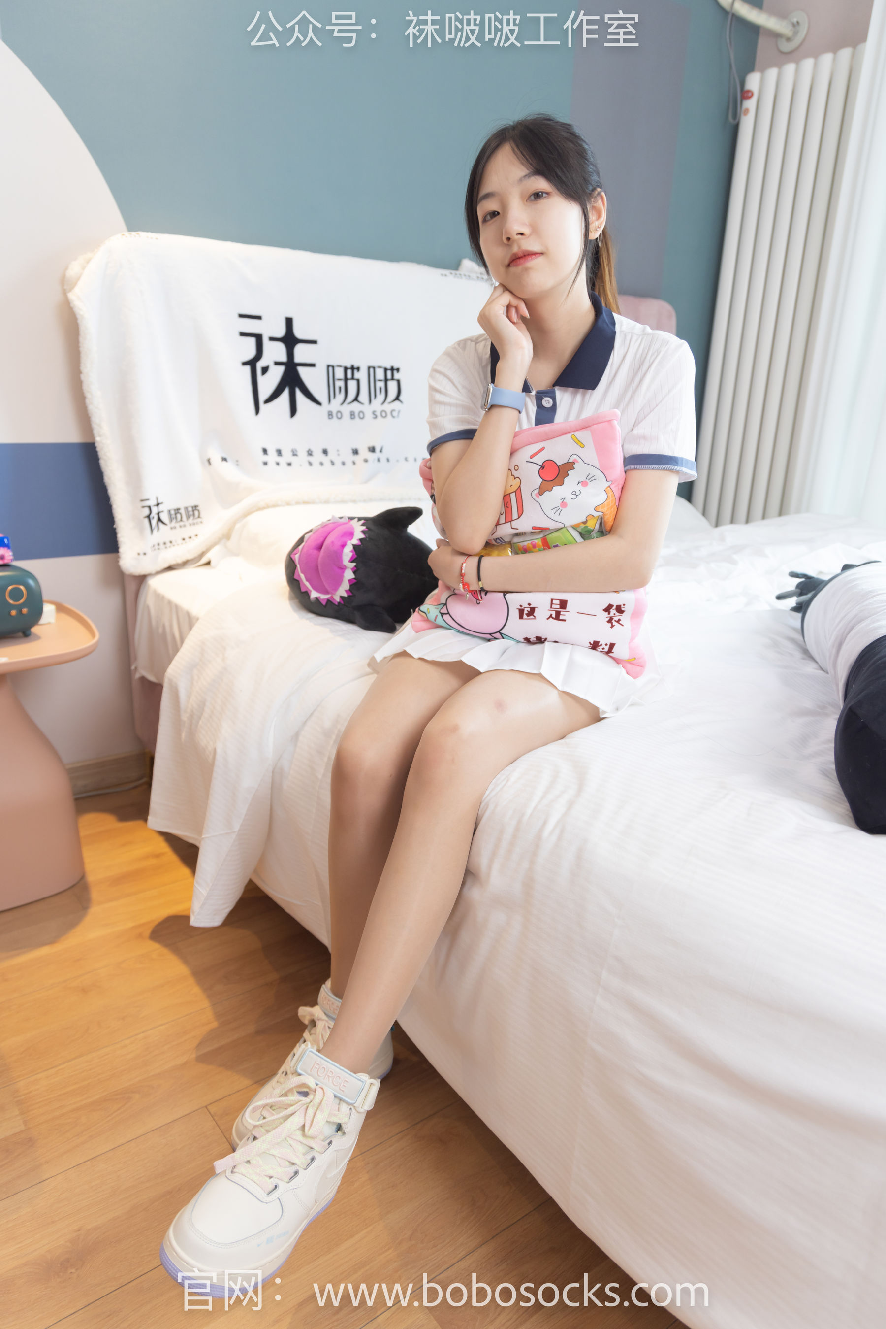 BoBoSocks袜啵啵 No.096 小甜豆-板鞋、白棉袜、油亮肉丝
