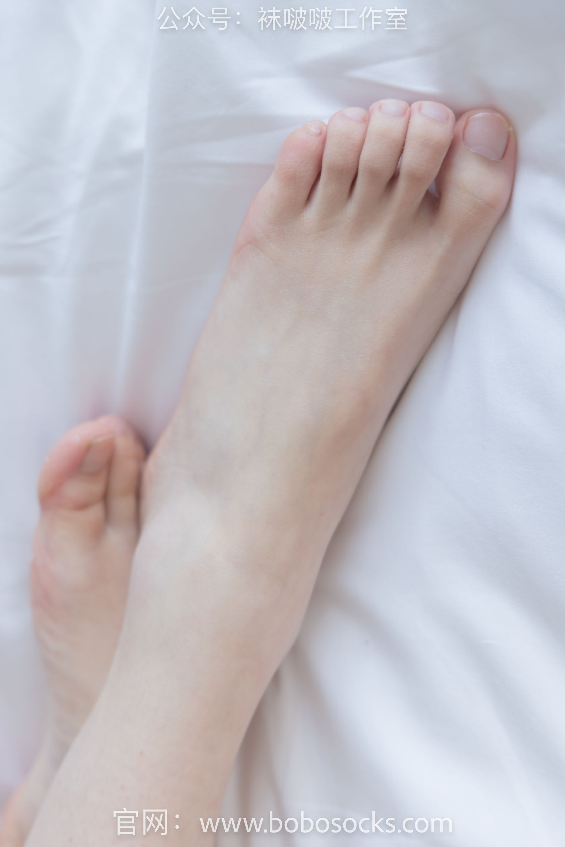 BoBoSocks袜啵啵 No.101 苏苏-板鞋、白棉袜、裸足