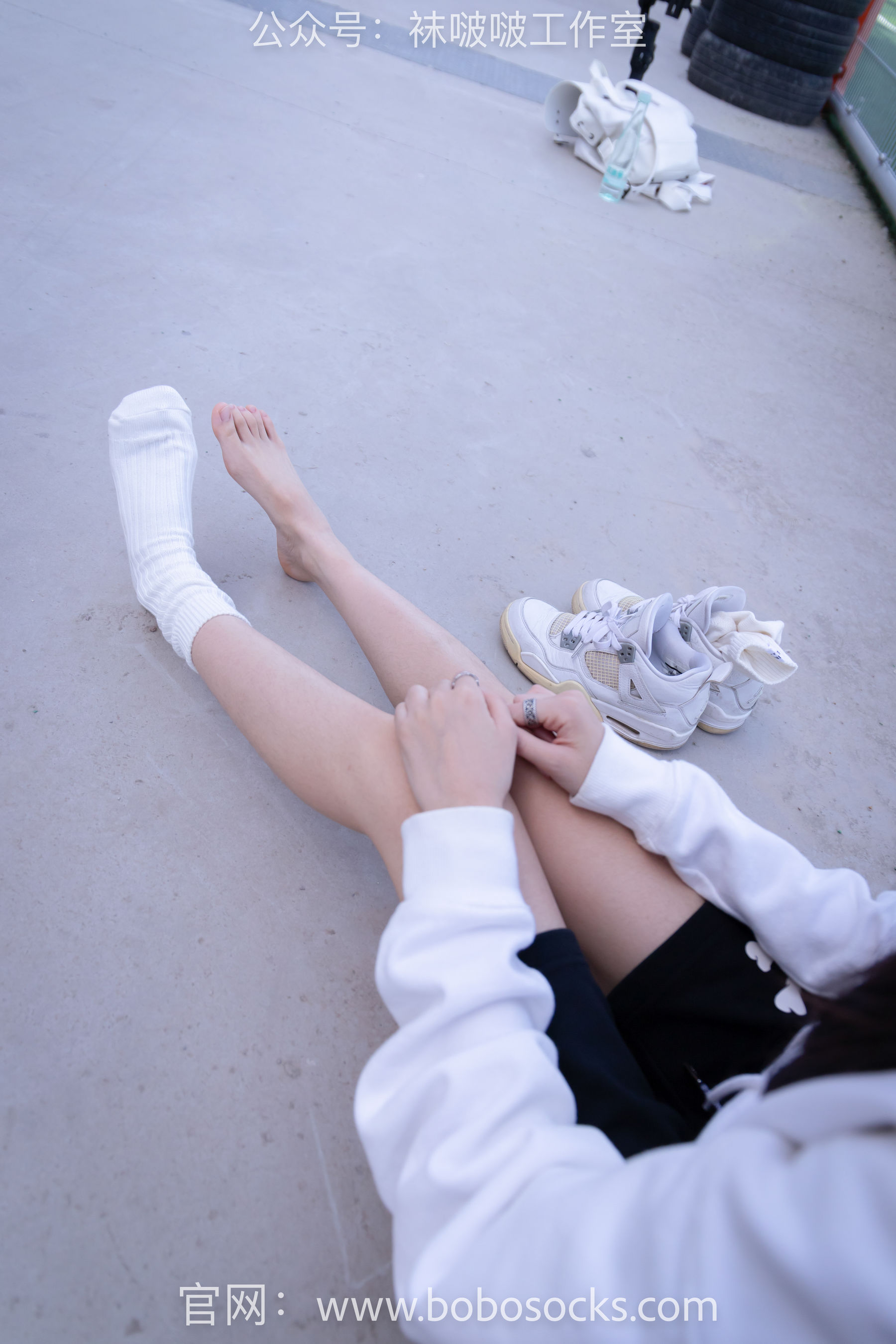 BoBoSocks袜啵啵 No.103 稚予-AJ篮球鞋、白棉袜、裸足