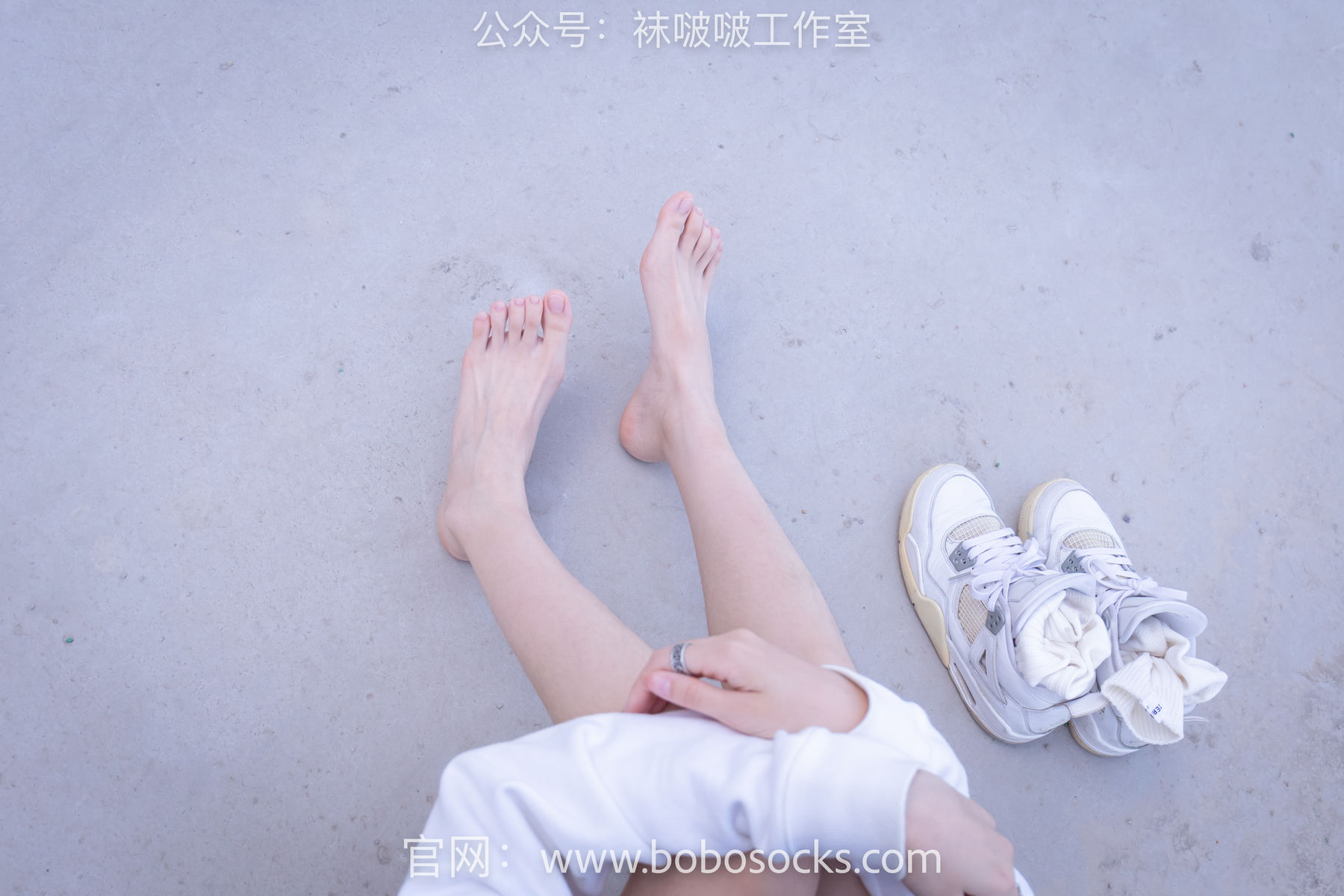 BoBoSocks袜啵啵 No.103 稚予-AJ篮球鞋、白棉袜、裸足