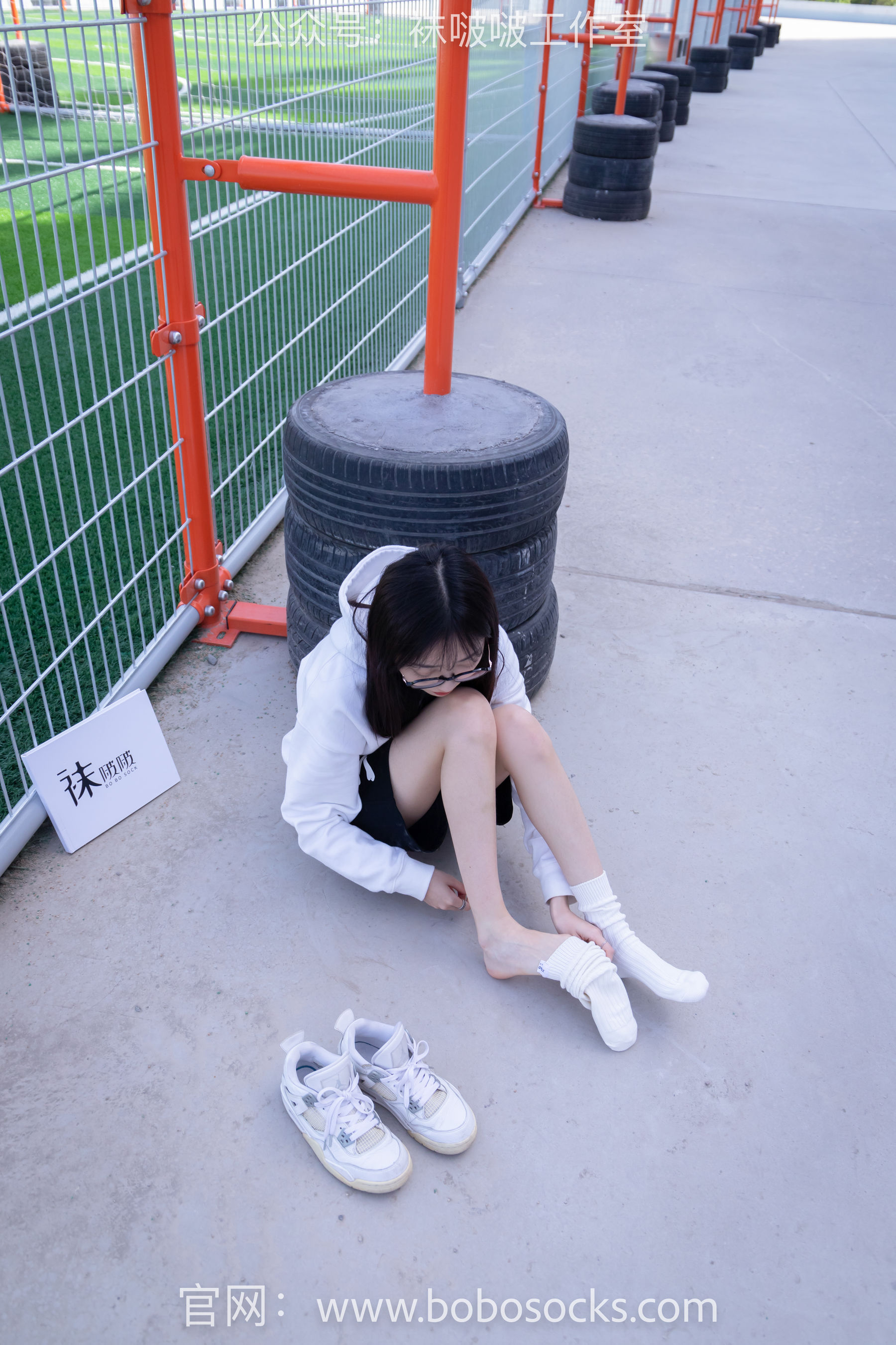 BoBoSocks袜啵啵 No.103 稚予-AJ篮球鞋、白棉袜、裸足