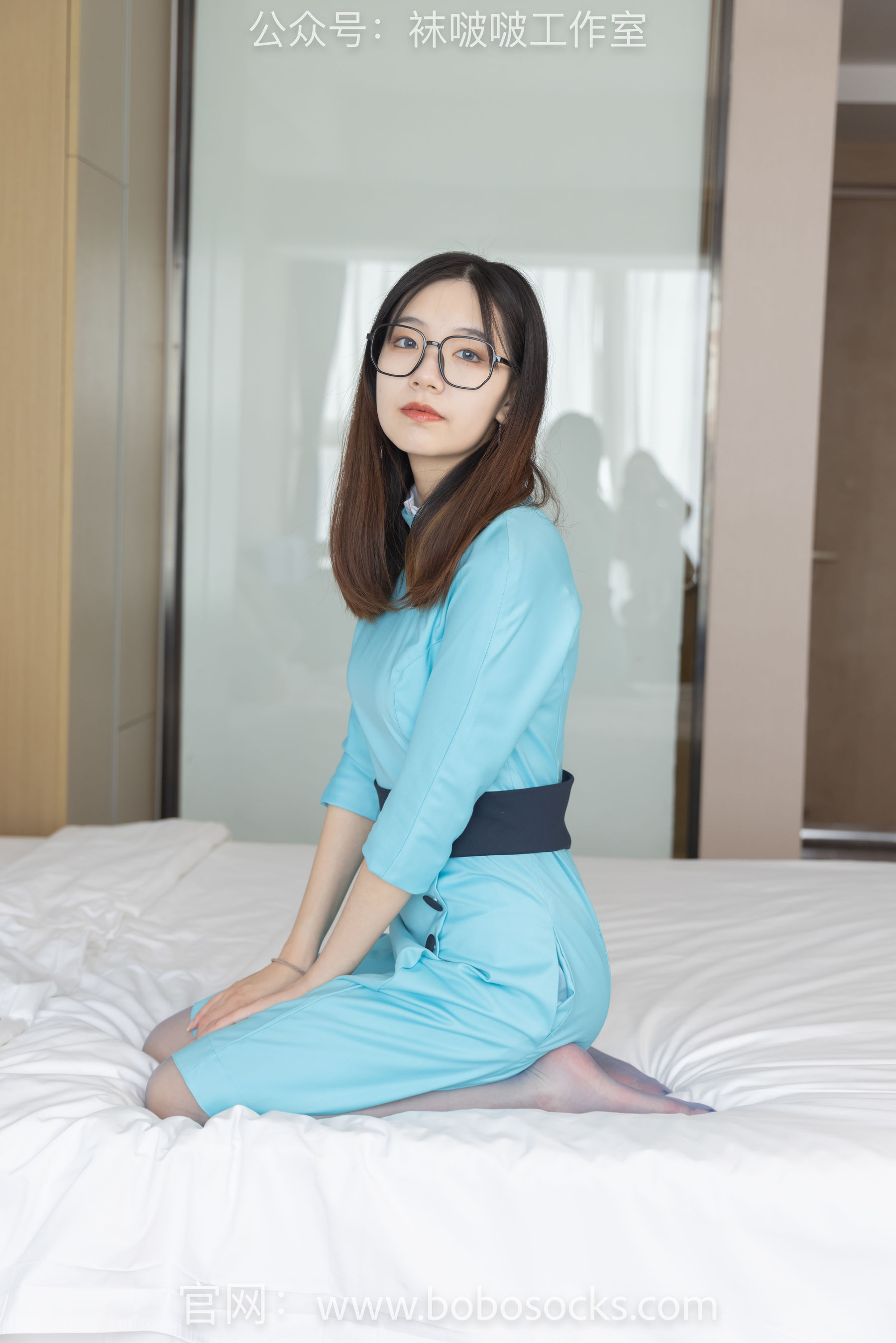 BoBoSocks袜啵啵 No.105 小甜豆-空姐制服、高跟鞋、蓝色丝袜