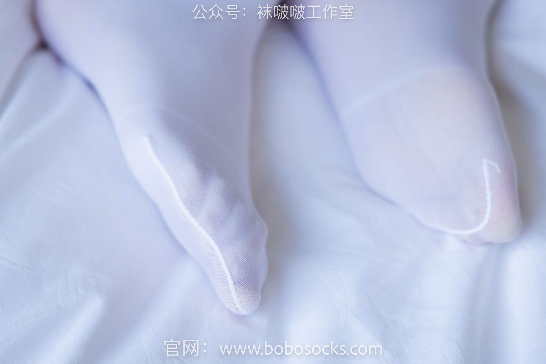 BoBoSocks袜啵啵 No.108 小甜豆-皮鞋、厚白丝、踩奶油蛋糕剧情
