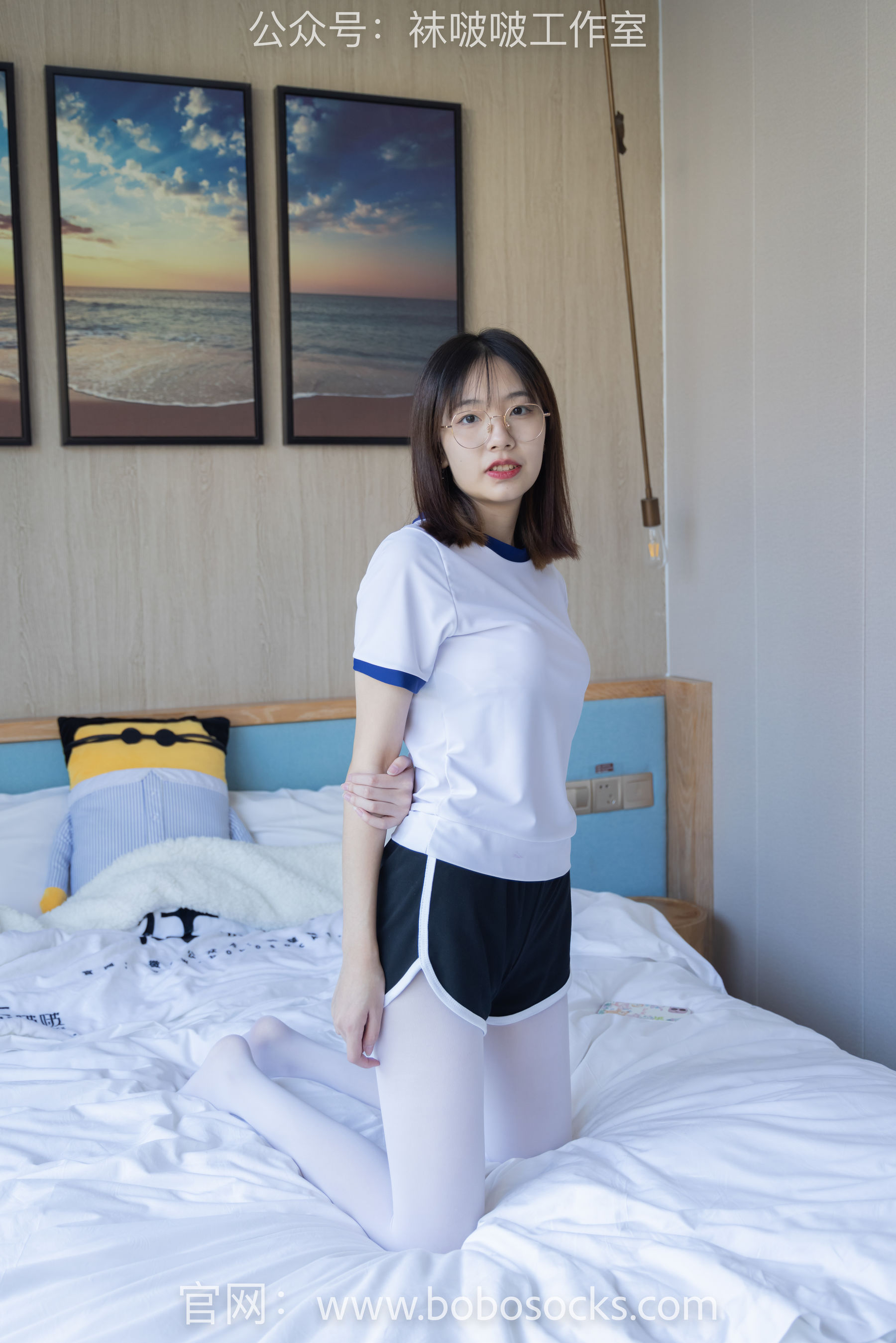 BoBoSocks袜啵啵 No.108 小甜豆-皮鞋、厚白丝、踩奶油蛋糕剧情