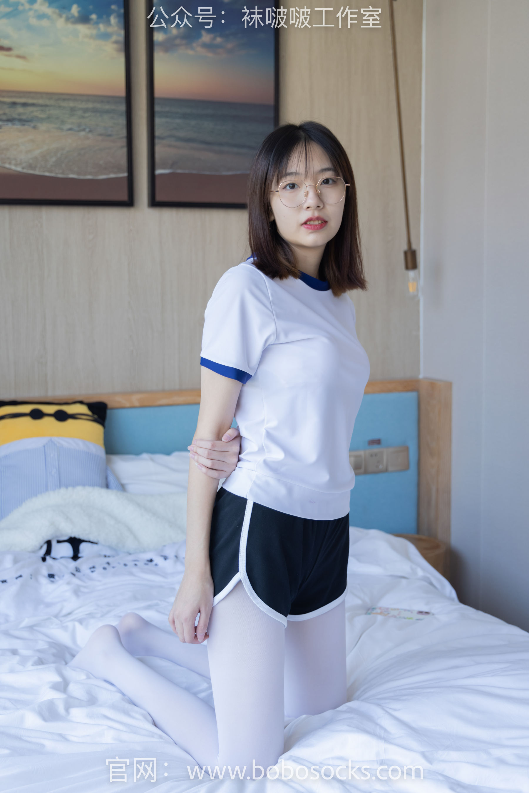 BoBoSocks袜啵啵 No.108 小甜豆-皮鞋、厚白丝、踩奶油蛋糕剧情