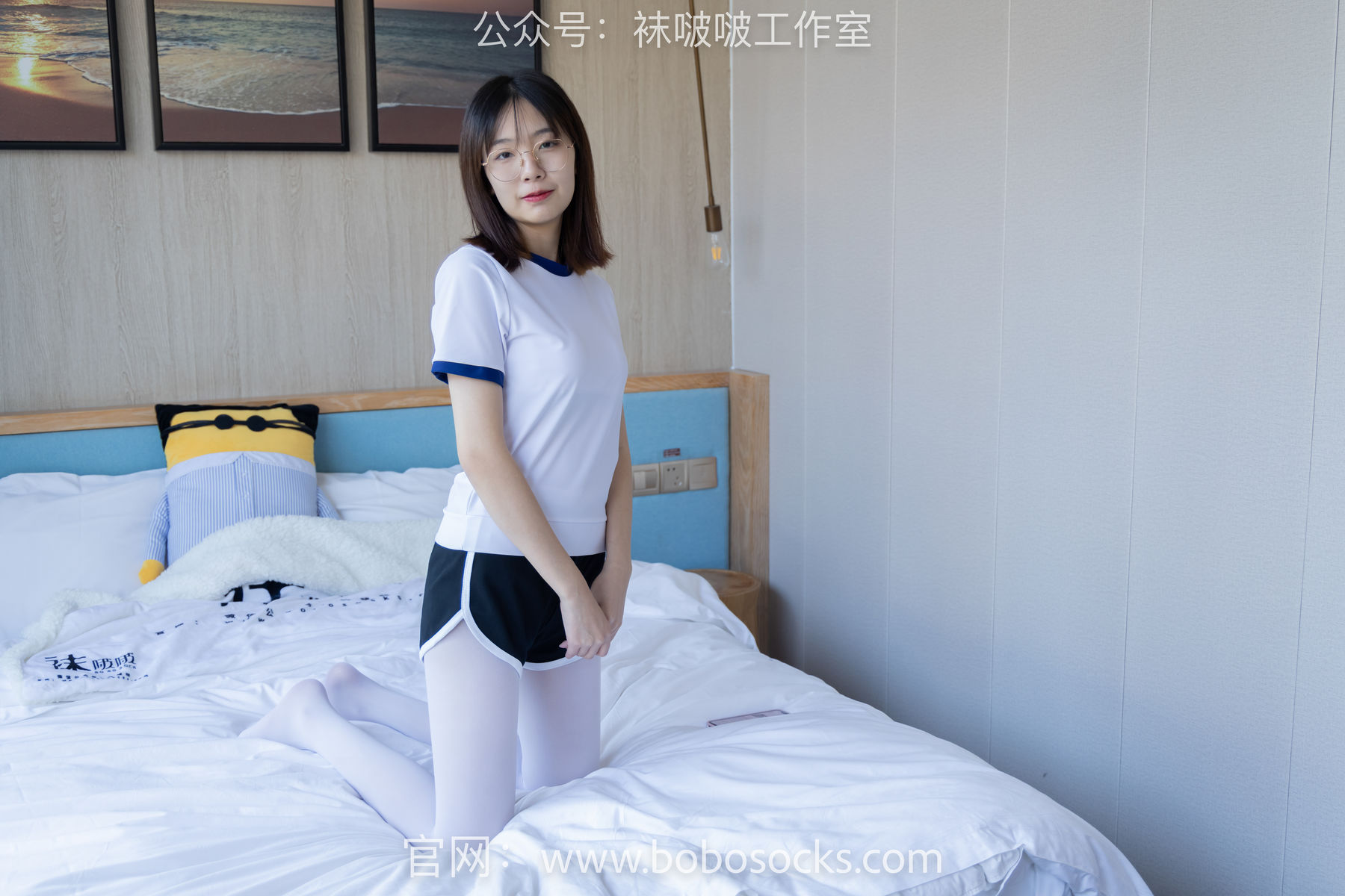 BoBoSocks袜啵啵 No.108 小甜豆-皮鞋、厚白丝、踩奶油蛋糕剧情