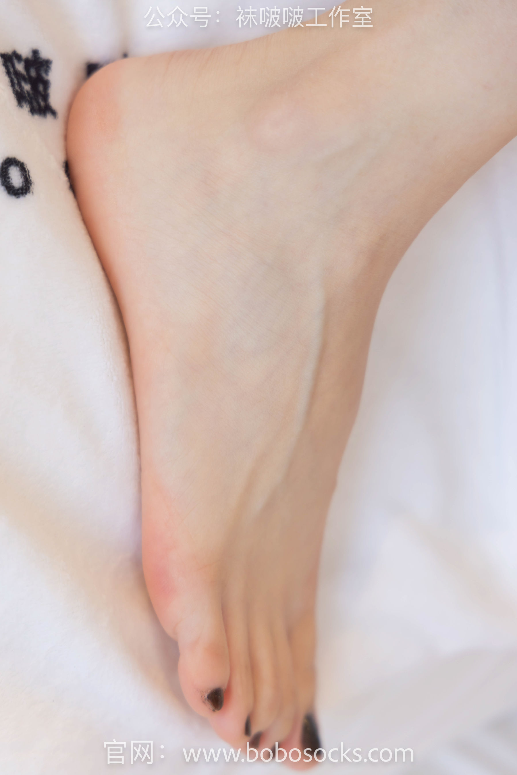 BoBoSocks袜啵啵 No.109 稚予-高跟鞋、裸足、裸足涂黑色指甲油剧情