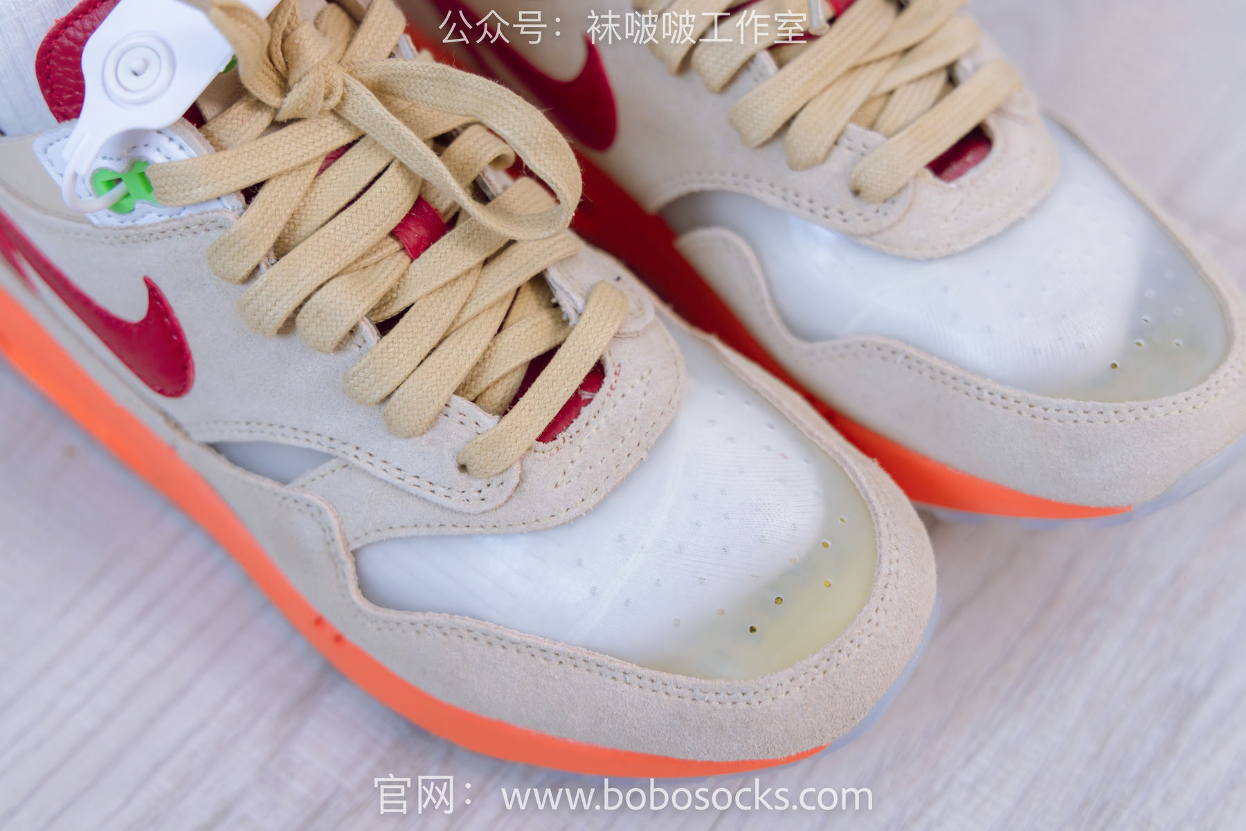 BoBoSocks袜啵啵 No.118 稚予-运动鞋、白棉袜、肉丝、踩小熊玩偶