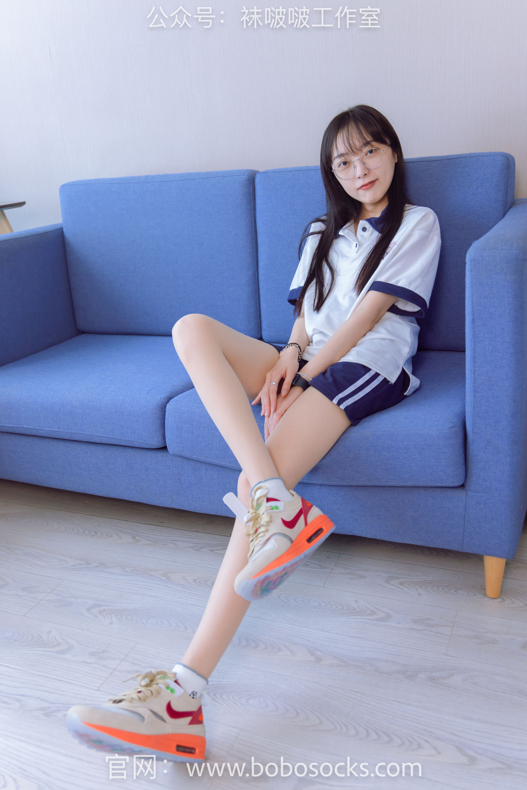 BoBoSocks袜啵啵 No.118 稚予-运动鞋、白棉袜、肉丝、踩小熊玩偶