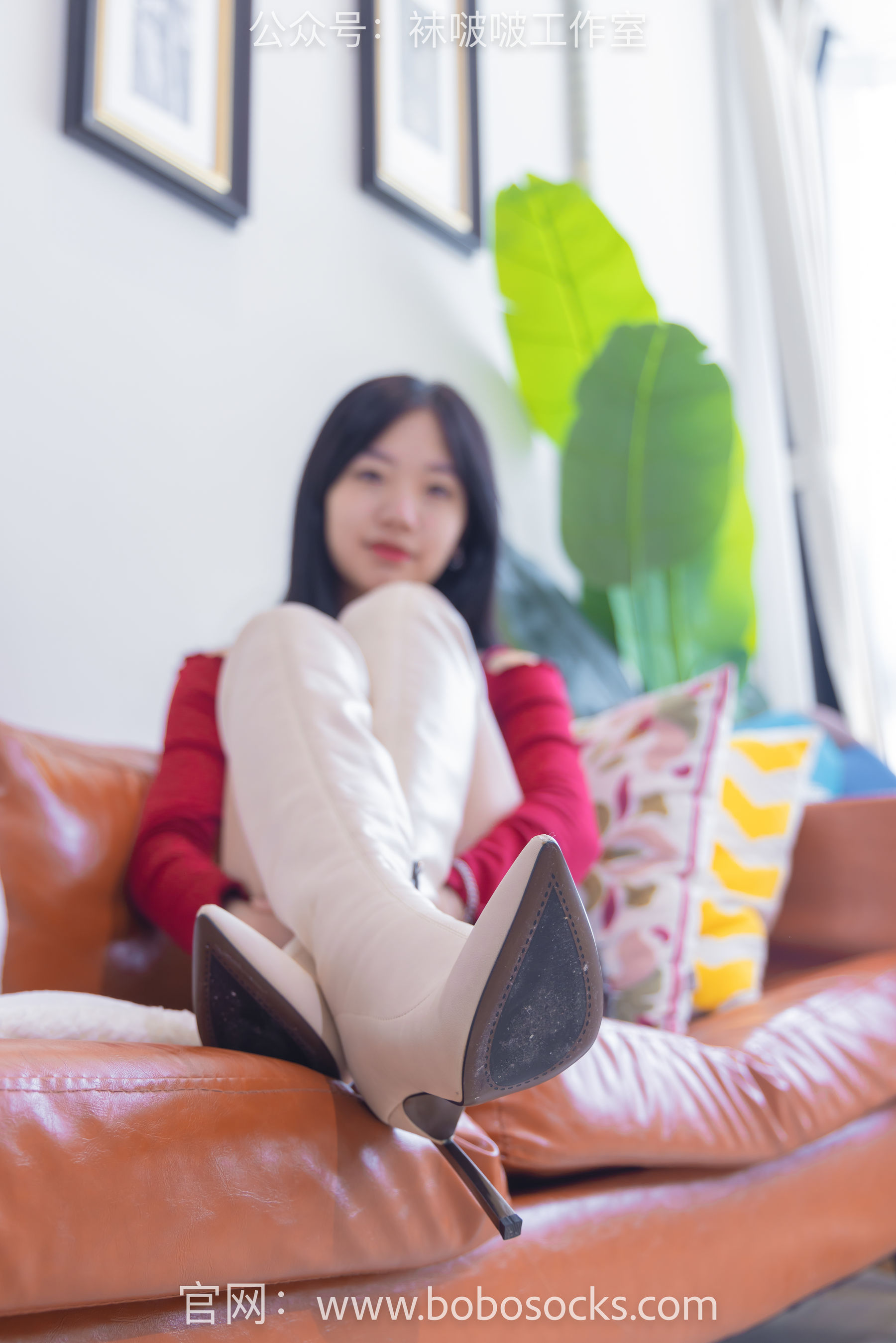 BoBoSocks袜啵啵 No.120 小甜豆-高跟长靴、白棉袜、裸足